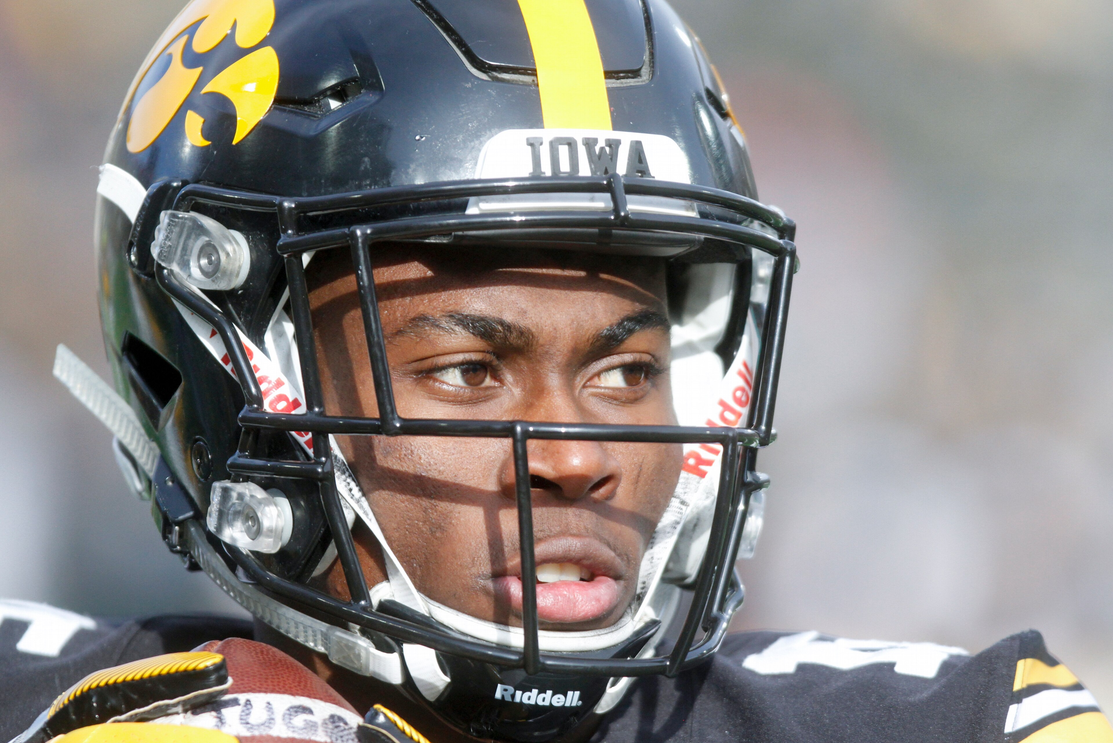 IOWA CITY, IA - NOVEMBER 18:  Defensive back Josh Jackson #15 of the Iowa Hawkeyes before the match-up against the Purdue Boilermakers on November 18, 2017 at Kinnick Stadium in Iowa City, Iowa.  (Photo by Matthew Holst/Getty Images)
