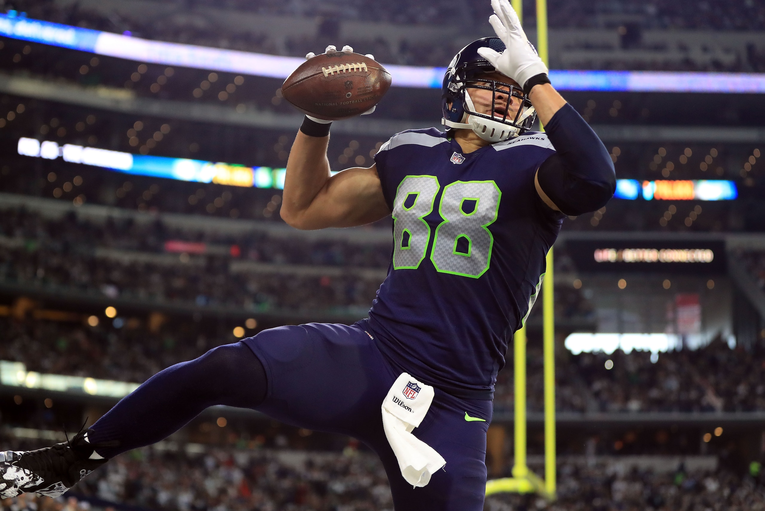 ARLINGTON, TX - DECEMBER 24:  Jimmy Graham #88 of the Seattle Seahawks celebrates a second quarter touchdown against the Dallas Cowboys at AT&T Stadium on December 24, 2017 in Arlington, Texas.  (Photo by Ronald Martinez/Getty Images)