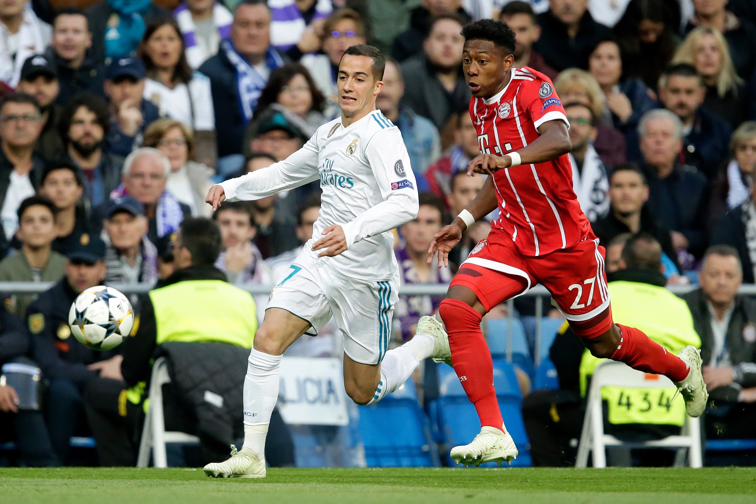 MADRID, SPAIN - MAY 1: (L-R) Lucas Vazquez of Real Madrid, David Alaba of Bayern Munchen  during the UEFA Champions League  match between Real Madrid v Bayern Munchen at the Santiago Bernabeu on May 1, 2018 in Madrid Spain (Photo by Eric Verhoeven/Soccrat