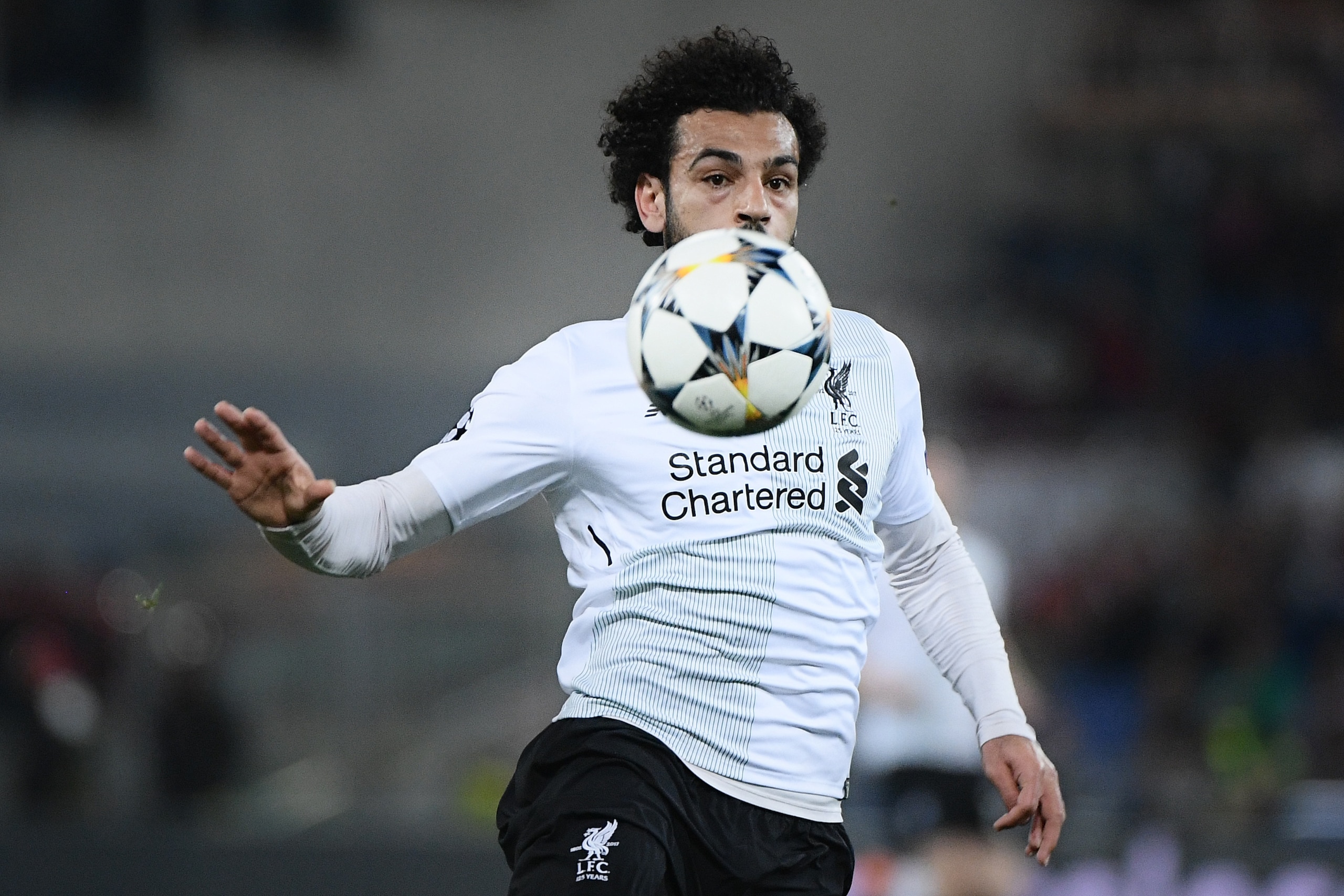 Liverpool's Egyptian midfielder Mohamed Salah controls the ball during the UEFA Champions League semi-final second leg football match between AS Roma and Liverpool at the Olympic Stadium in Rome on May 2, 2018. (Photo by Filippo MONTEFORTE / AFP)        (