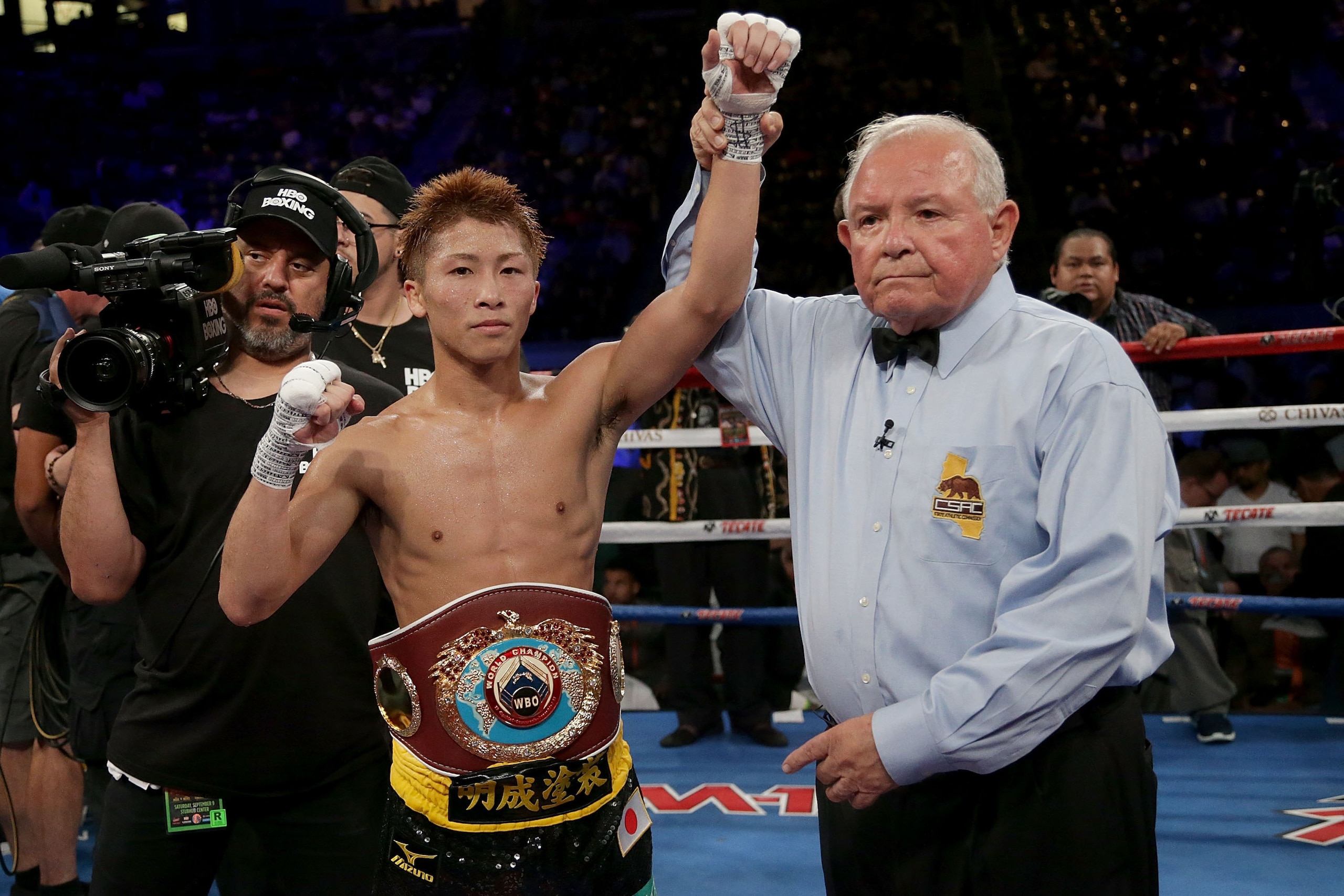 CARSON, CA - SEPTEMBER 09:  Naoya Inoue of Japan celebrates his victory over Antonio Nieves at StubHub Center on September 9, 2017 in Carson, California.  (Photo by Jeff Gross/Getty Images)
