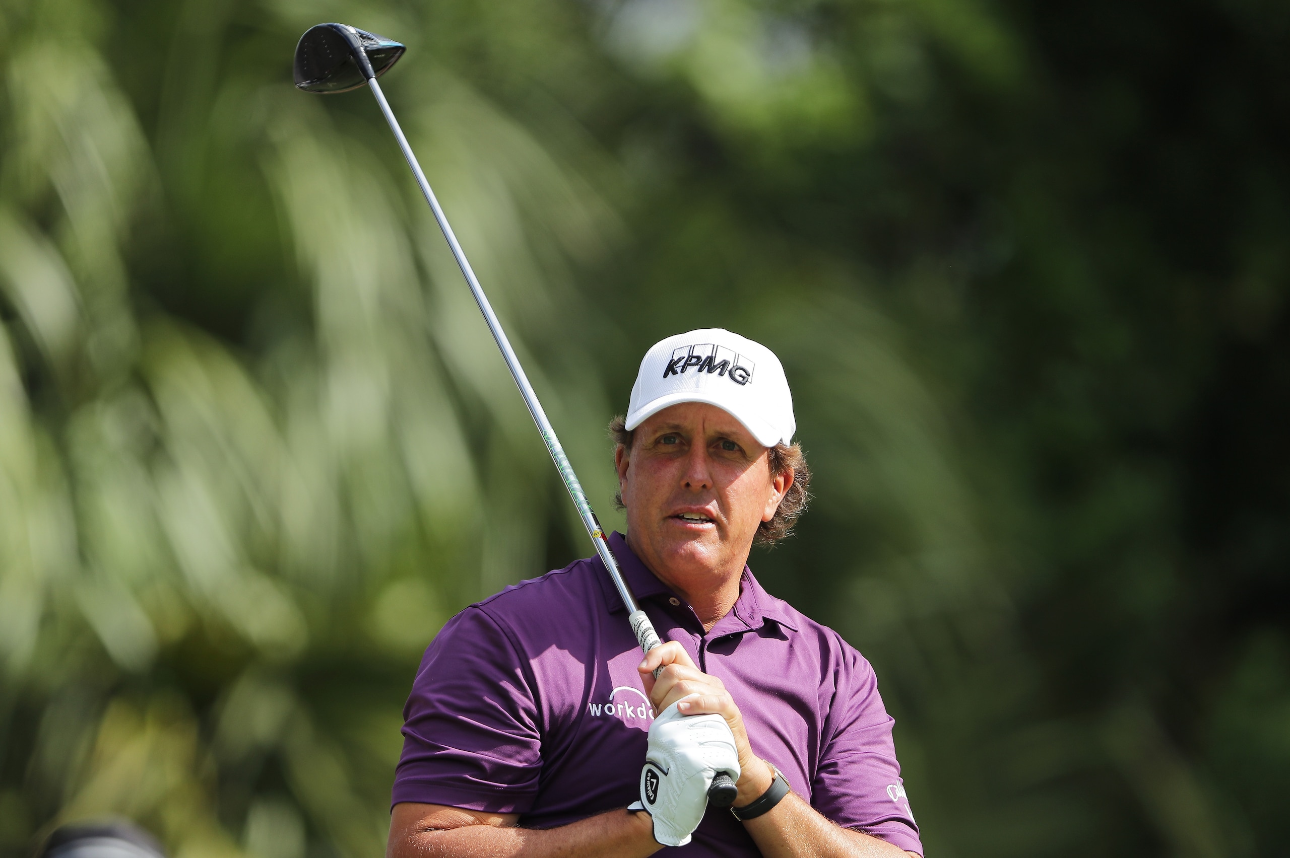 PONTE VEDRA BEACH, FL - MAY 08: Phil Mickelson of the United States plays a shot during practice rounds prior to THE PLAYERS Championship on the Stadium Course at TPC Sawgrass on May 8, 2018 in Ponte Vedra Beach, Florida. (Photo by Richard Heathcote/Get PONTE VEDRA BEACH, FL - MAY 08: Phil Mickelson of the United States plays a shot during practice rounds prior to THE PLAYERS Championship on the Stadium Course at TPC Sawgrass on May 8, 2018 in Ponte Vedra Beach, Florida. (Photo by Richard Heathcote/Get