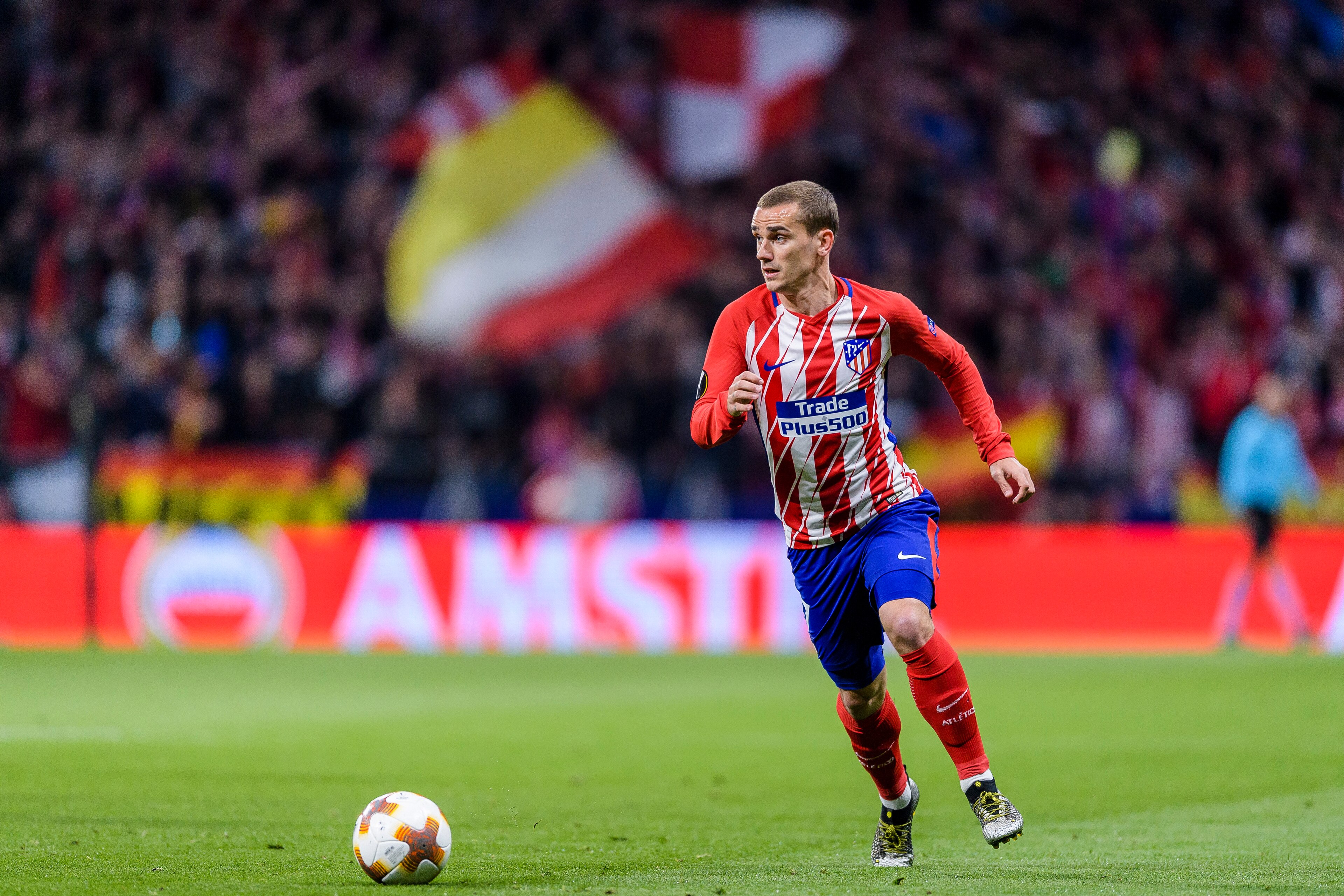 MADRID, SPAIN - MAY 03: Antoine Griezmann of Atletico de Madrid in action during the UEFA Europa League 2017-18 semi-finals (2nd leg) match between Atletico de Madrid and Arsenal FC at Wanda Metropolitano on May 03 2018 in Madrid, Spain. (Photo by Power S