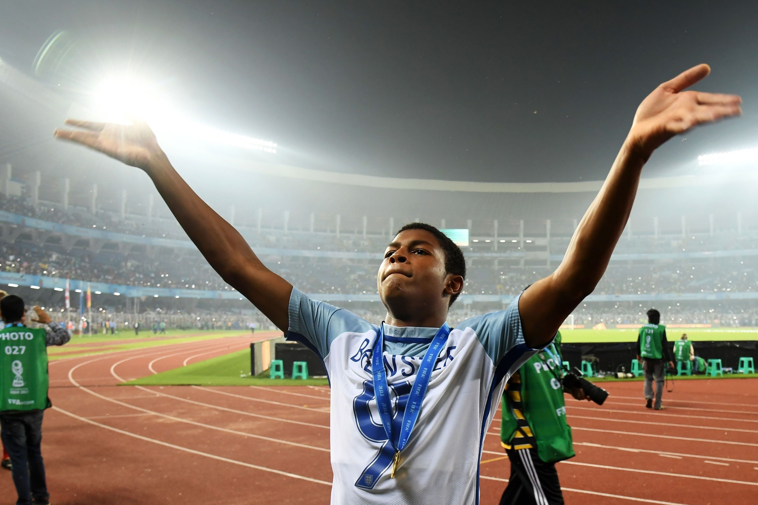 England's forward Rhian Brewster celebrates winning the golden boot for the highest scorer after England's win over Spain in the final FIFA U-17 World Cup football match at the Vivekananda Yuba Bharati Krirangan stadium in Kolkata on October 28, 2017. / A