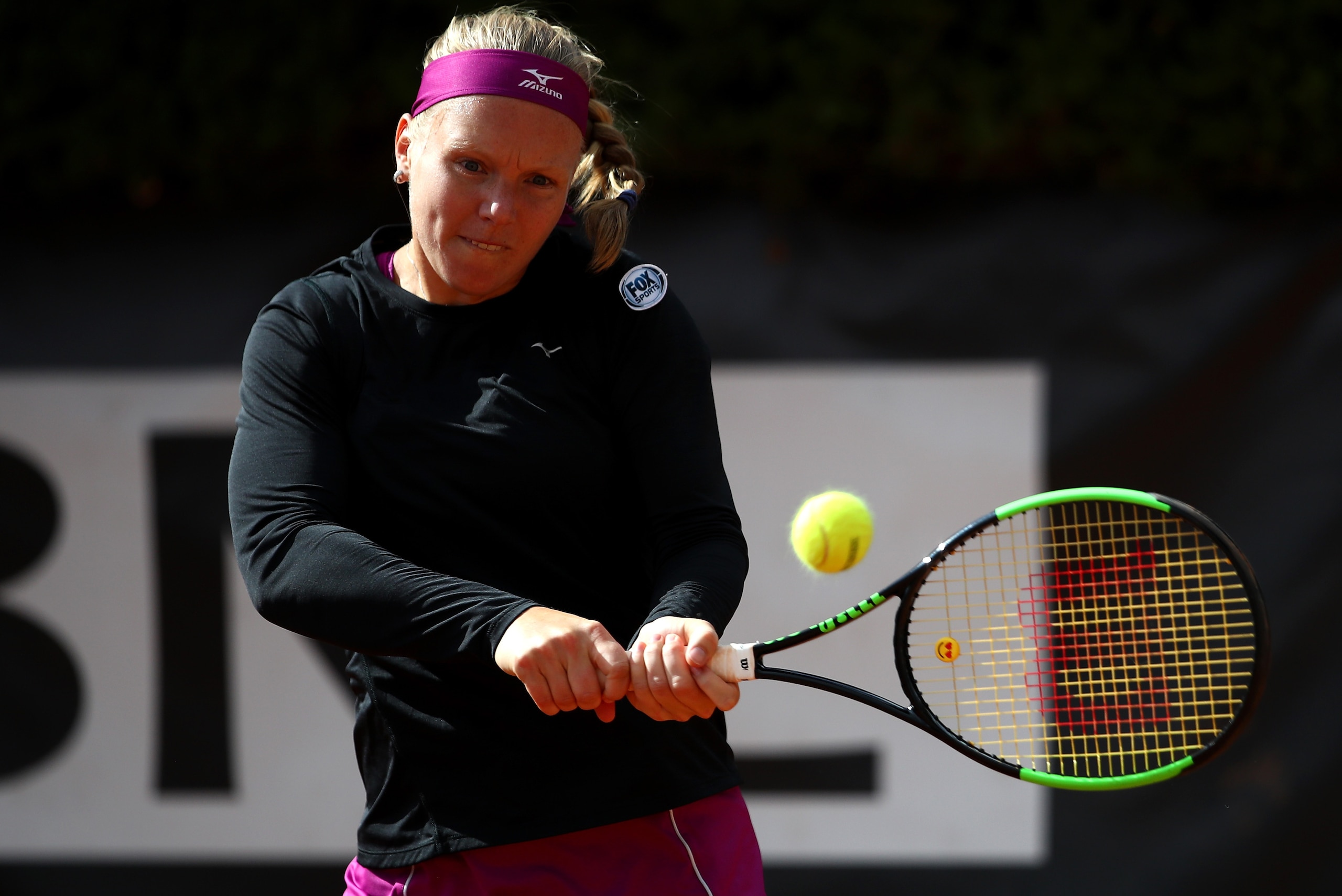 ROME, ITALY - MAY 15:  Kiki Bertens of Netherlands in action in her match against Maria Sakkari of Greece during day three of the Internazionali BNL d'Italia 2018 tennis at Foro Italico on May 15, 2018 in Rome, Italy.  (Photo by Julian Finney/Getty Images