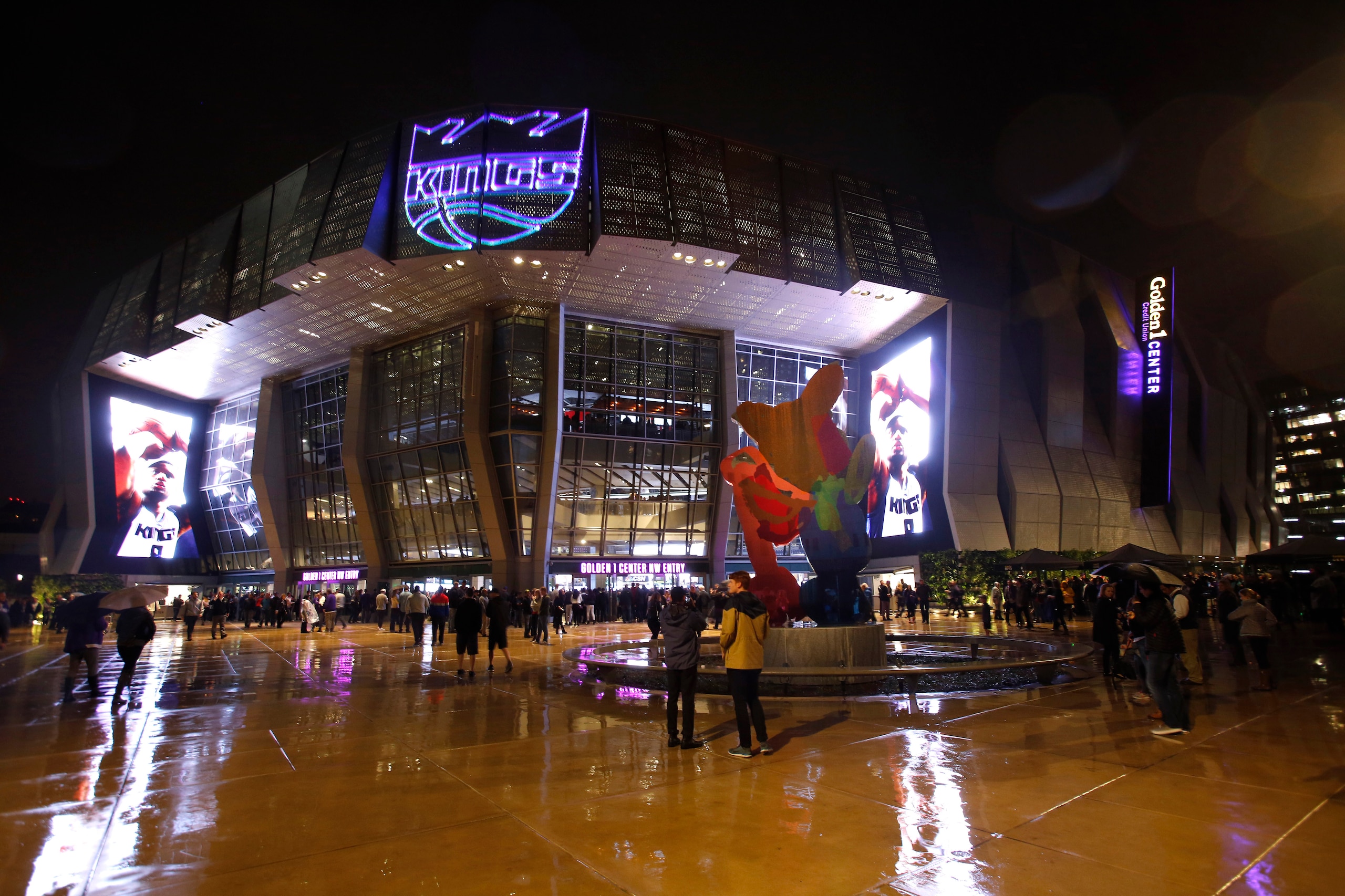 SACRAMENTO, CA - OCTOBER 27: A general exterior view of the arena prior to the game beween the San Antonio Spurs and Sacramento Kings at Golden 1 Center on October 27, 2016 in Sacramento, California. NOTE TO USER: User expressly acknowledges and agrees th