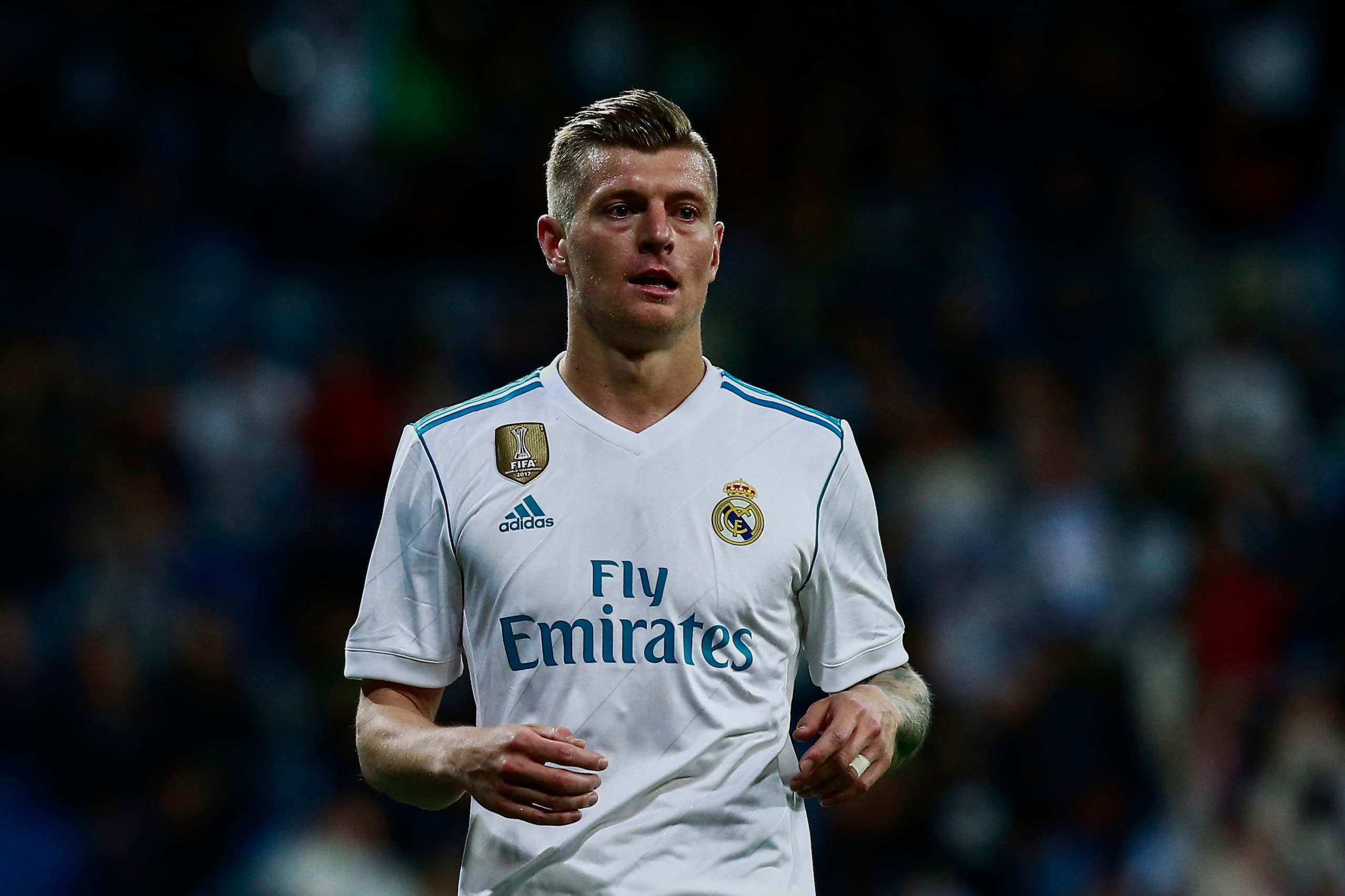 MADRID, SPAIN - MAY 12: Toni Kroos of Real Madrid CF celebrates scoring their sixth goal during the La Liga match between Real Madrid and Celta de Vigo at Estadio Santiago Bernabeu on May 12, 2018 in Madrid, Spain. (Photo by Gonzalo Arroyo Moreno/Getty Im
