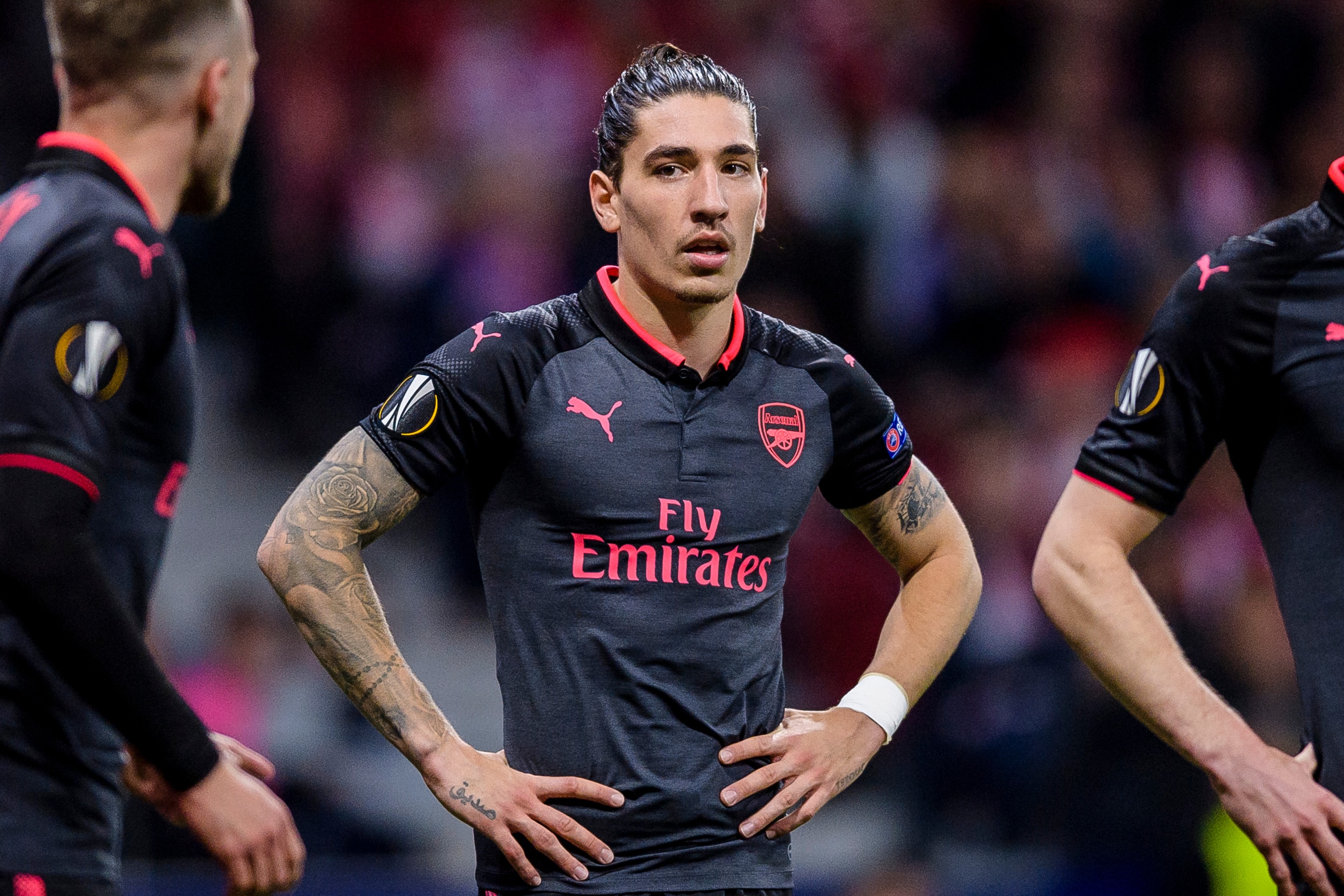 MADRID, SPAIN - MAY 03: Hector Bellerin of Arsenal FC reacts during the UEFA Europa League 2017-18 semi-finals (2nd leg) match between Atletico de Madrid and Arsenal FC at Wanda Metropolitano on May 03 2018 in Madrid, Spain. (Photo by Power Sport Images/G