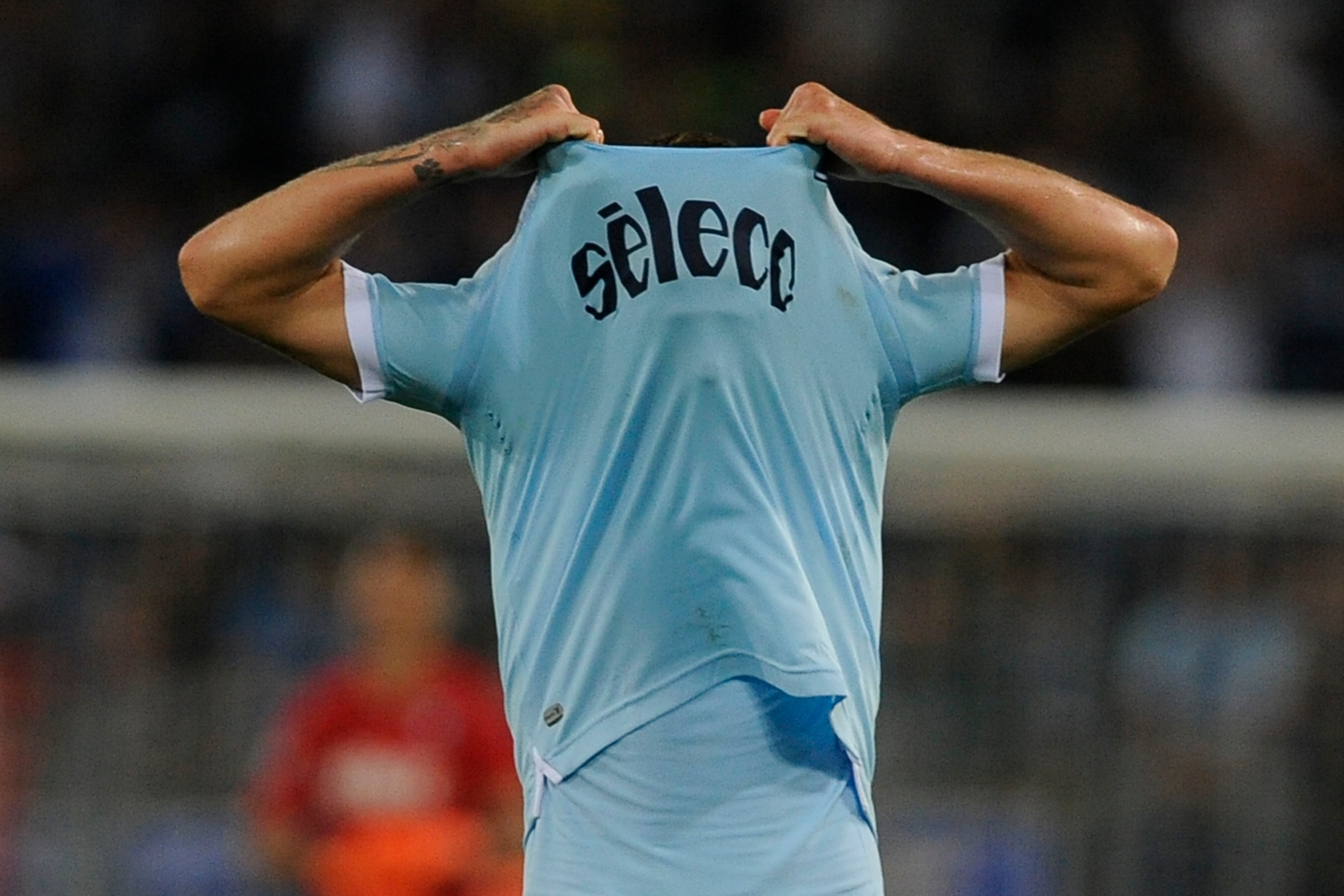 ROME, ROMA - MAY 20: Sergej Milinkovic Savic of SS Lazio looks dejected at the end of match the serie A match between SS Lazio and FC Internazionale at Stadio Olimpico on May 20, 2018 in Rome, Italy. (Photo by Marco Rosi/Getty Images) ROME, ROMA - MAY 20: Sergej Milinkovic Savic of SS Lazio looks dejected at the end of match the serie A match between SS Lazio and FC Internazionale at Stadio Olimpico on May 20, 2018 in Rome, Italy. (Photo by Marco Rosi/Getty Images)