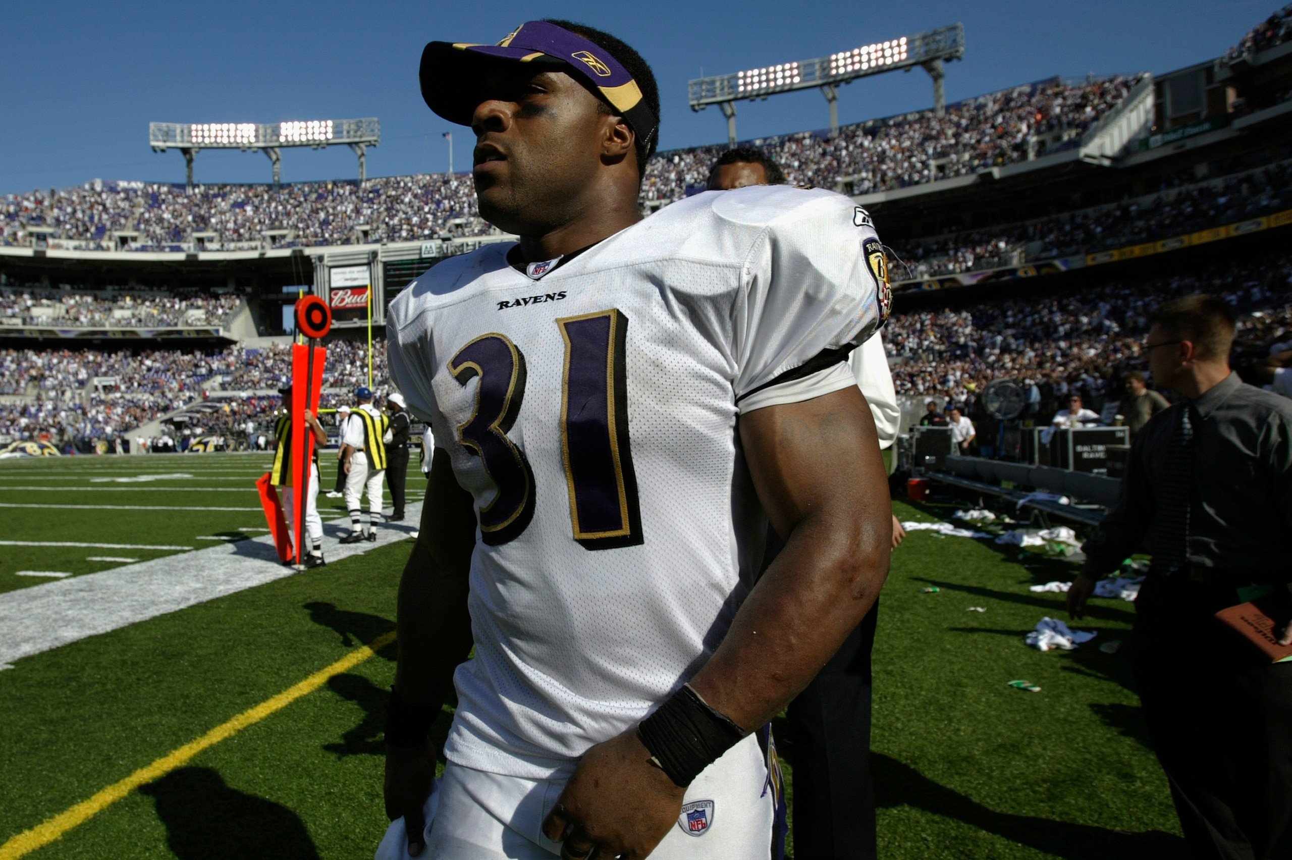 BALTIMORE - SEPTEMBER 14:  Jamal Lewis #31 of the Baltimore Ravens leaves the field after a game against the Cleveland Browns on September 14, 2003 at the M&T Bank Stadium in Baltimore, Maryland. Lewis set an NFL record for rushing yards with 295 in a gam