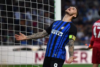MILAN, ITALY - MAY 12:  Mauro Icardi of FC Internazionale reacts during the Serie A match between FC Internazionale and US Sassuolo at Stadio Giuseppe Meazza on May 12, 2018 in Milan, Italy.  (Photo by Valerio Pennicino/Getty Images )