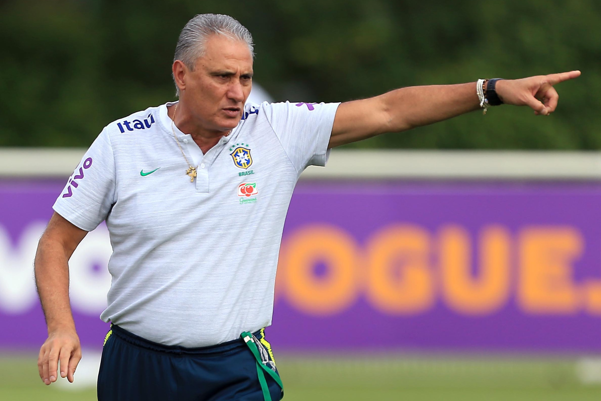 ENFIELD, ENGLAND - MAY 31: Head Coach Tite of Brazil during a Brazil training session at Tottenham Hotspur Training Centre on May 31, 2018 in Enfield, England. (Photo by Stephen Pond/Getty Images) ENFIELD, ENGLAND - MAY 31: Head Coach Tite of Brazil during a Brazil training session at Tottenham Hotspur Training Centre on May 31, 2018 in Enfield, England. (Photo by Stephen Pond/Getty Images)