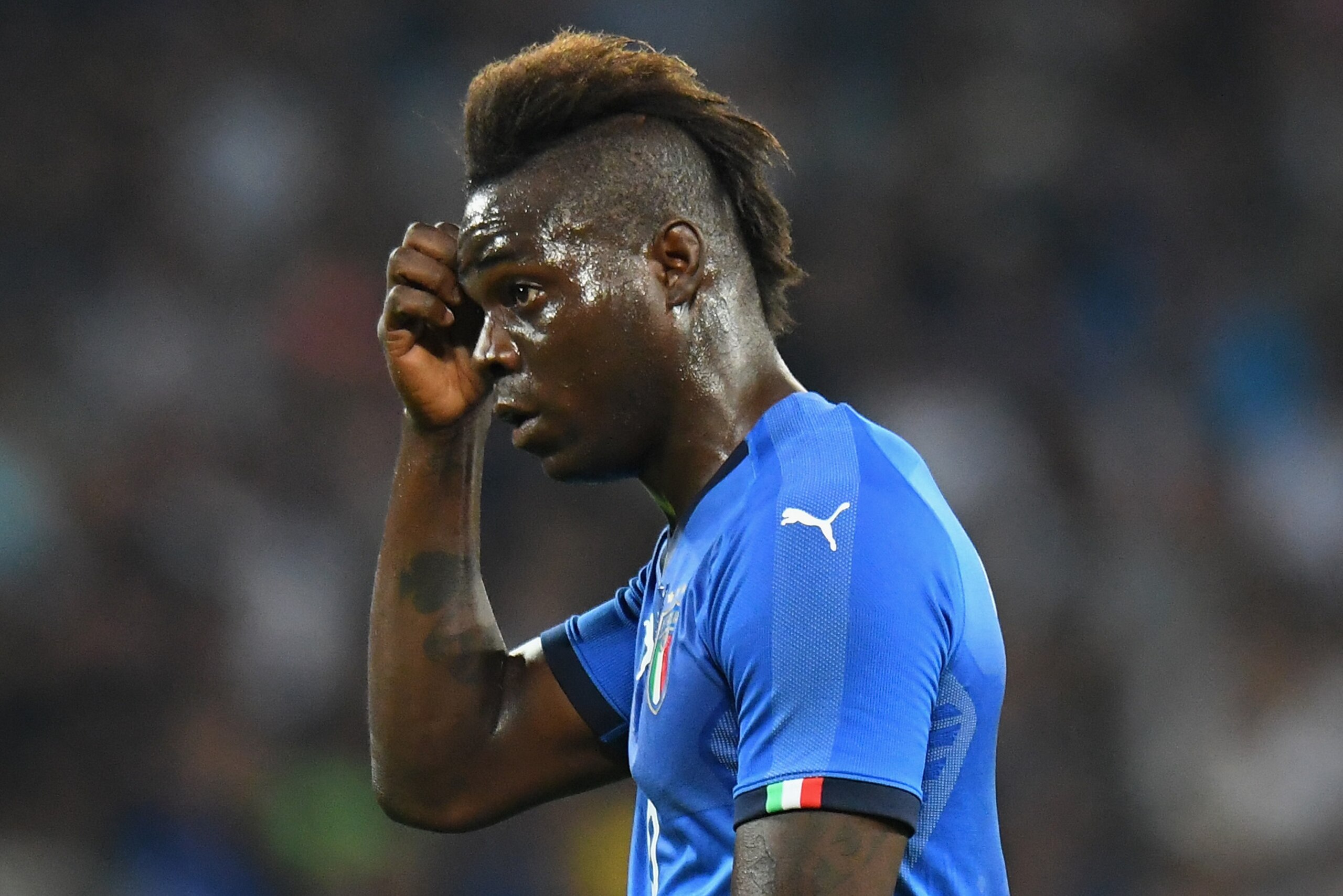 NICE, FRANCE - JUNE 01: Mario Balotelli of Italy  reacts during the International Friendly match between France and Italy at Allianz Riviera Stadium on June 1, 2018 in Nice, France.  (Photo by Alessandro Sabattini/Getty Images)