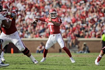 NORMAN, OK - SEPTEMBER 02: Quarterback Kyler Murray #1 of the Oklahoma Sooners looks to throw against the UTEP Miners at Gaylord Family Oklahoma Memorial Stadium on September 2, 2017 in Norman, Oklahoma. Oklahoma defeated UTEP 56-7. (Photo by Brett Deerin