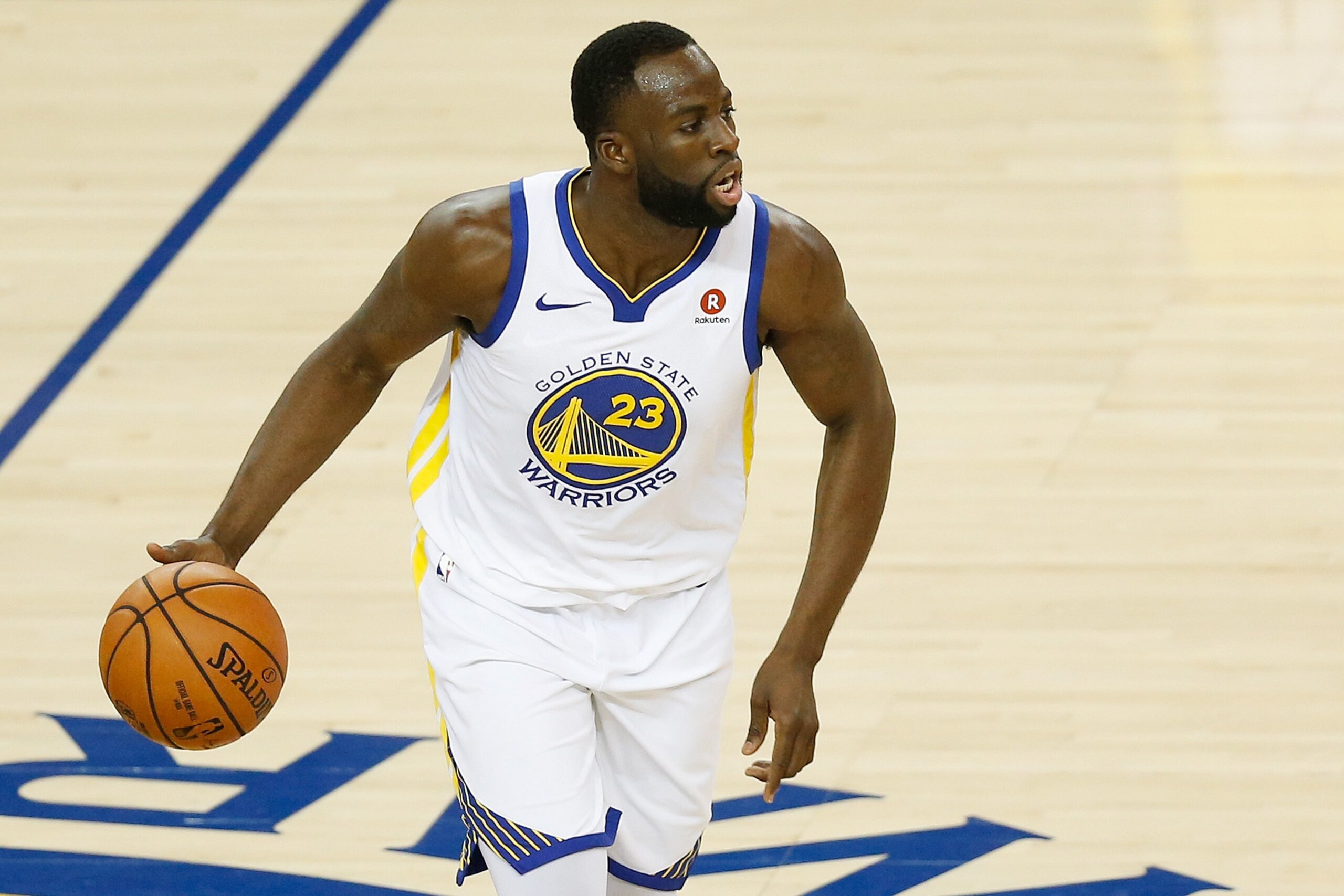 OAKLAND, CA - MAY 31:  Draymond Green #23 of the Golden State Warriors controls the ball against the Cleveland Cavaliers in Game 1 of the 2018 NBA Finals at ORACLE Arena on May 31, 2018 in Oakland, California. NOTE TO USER: User expressly acknowledges and