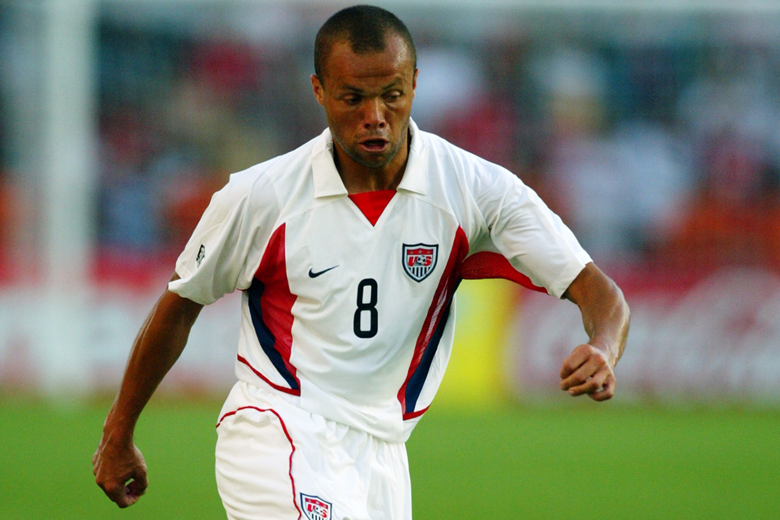 ST ETIENNE - JUNE 19: Earnie Stewart of the USA runs with the ball during the FIFA Confederations Cup Group A match between Turkey and USA held on June 19, 2003 at the Stade Geoffroy-Guichard, in St Etienne, France. Turkey won the match 2-1. (Photo by Be ST ETIENNE - JUNE 19: Earnie Stewart of the USA runs with the ball during the FIFA Confederations Cup Group A match between Turkey and USA held on June 19, 2003 at the Stade Geoffroy-Guichard, in St Etienne, France. Turkey won the match 2-1. (Photo by Be