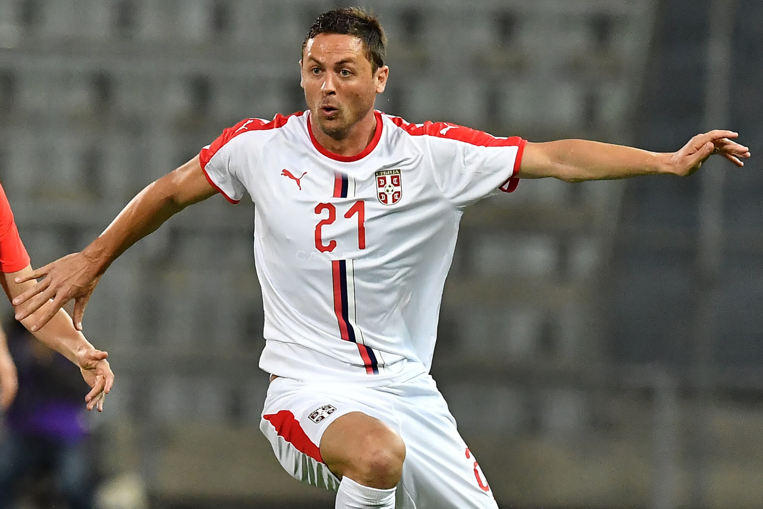 Serbia's Nemanja Matic controls the ball during the international friendly football match Serbia v Chile at the Merkur Arena in Graz, Austria on June 4, 2018. (Photo by JOE KLAMAR / AFP)        (Photo credit should read JOE KLAMAR/AFP/Getty Images)