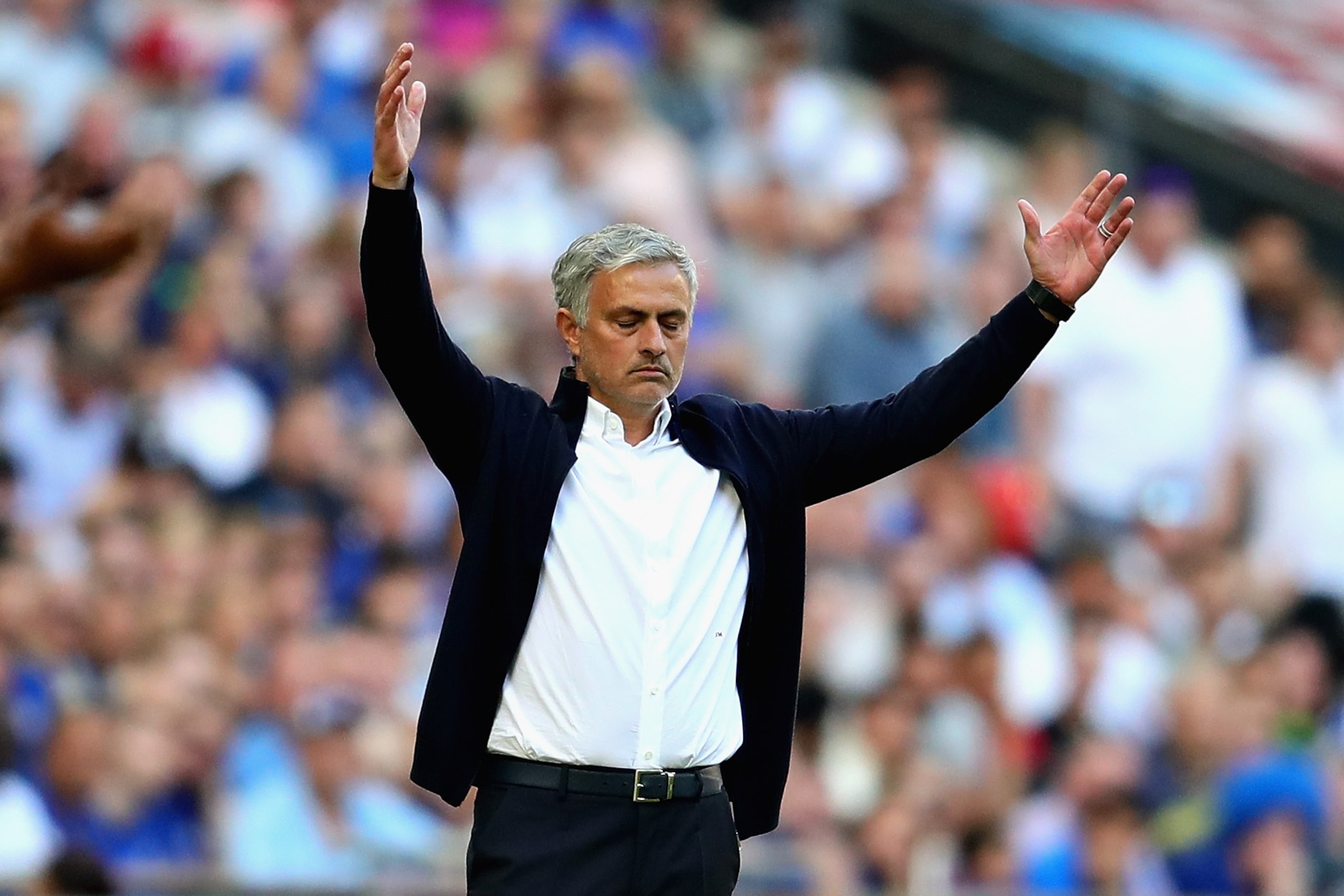 LONDON, ENGLAND - MAY 19: Manager of Manchester United Jose Mourinho gestures during the Emirates FA Cup Final between Chelsea and Manchester United at Wembley Stadium on May 19, 2018 in London, England.  (Photo by Chris Brunskill Ltd/Getty Images)