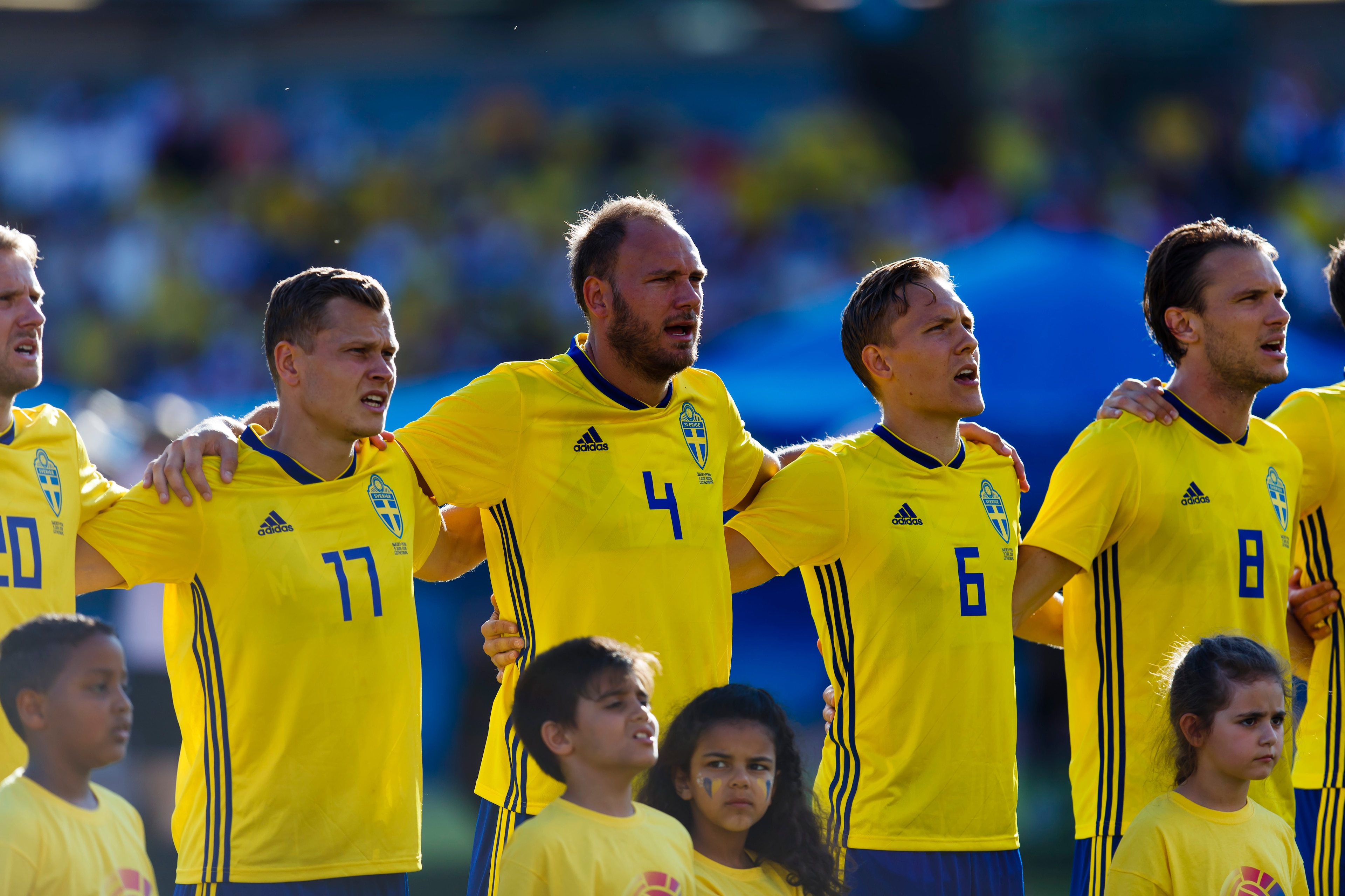 GOTHENBURG, SWEDEN - JUNE 09: The team from Sweden sings their national anthem ahead of the international friendly match between Sweden v Peru at the Ullevi Stadium on June 9, 2018 in Gothenburg, Sweden. (Photo by Daniel Malmberg/Getty Images)