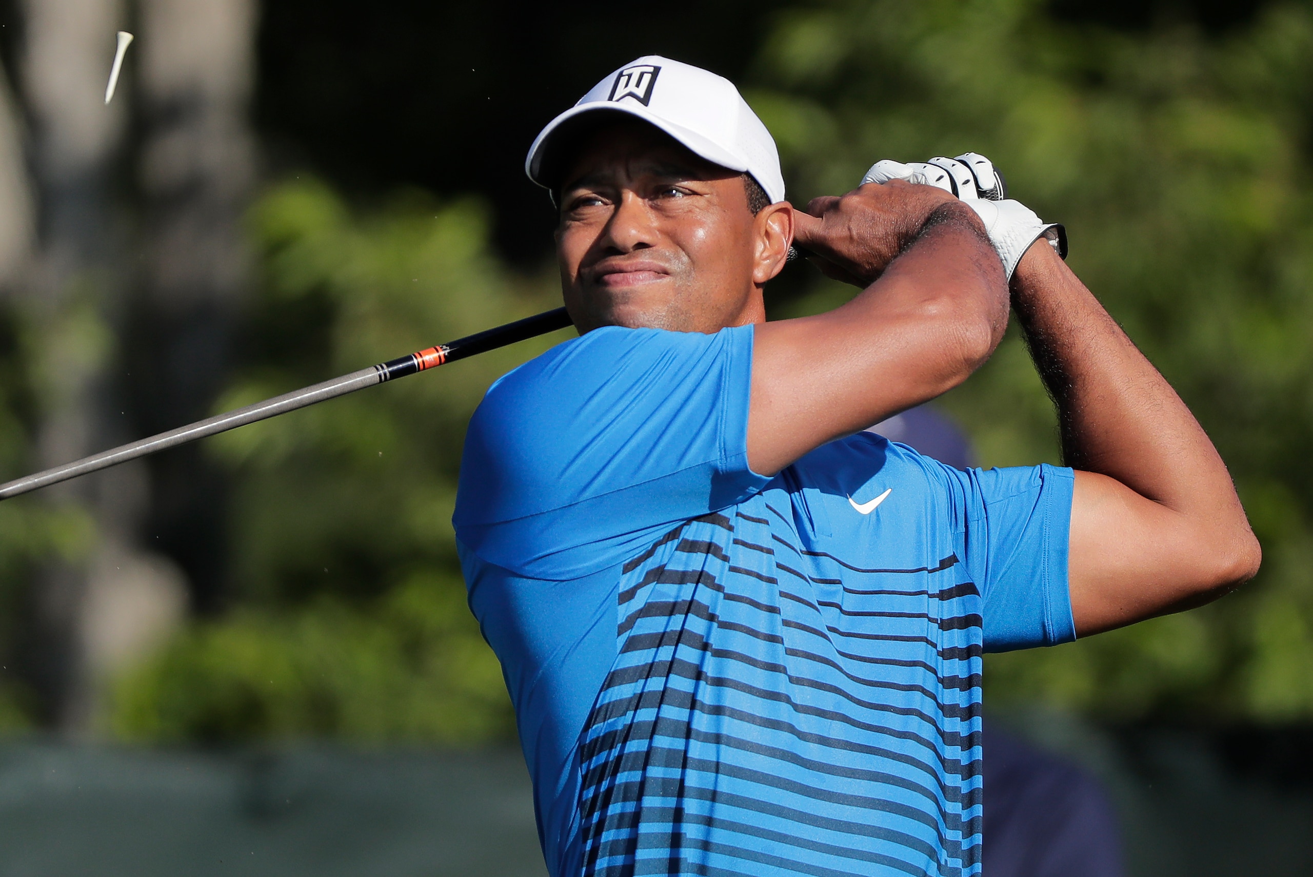 Tiger Woods has been driving the ball well, but he needs to find his putting stroke.