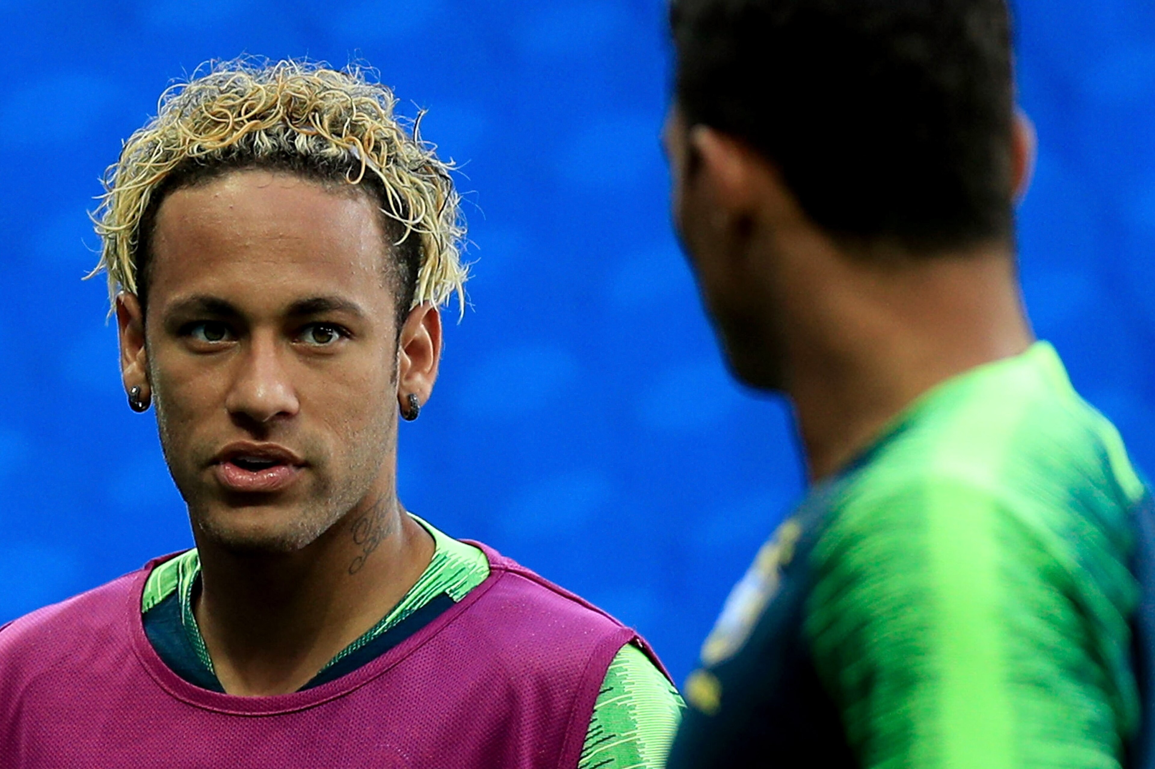 ROSTOV-ON-DON, RUSSIA - JUNE 16:  Neymar Jr of Brazil looks on during a Brazil training session ahead of the FIFA World Cup 2018 at Rostov Arena on June 16, 2018 in Rostov-on-Don, Russia.  (Photo by Buda Mendes/Getty Images)