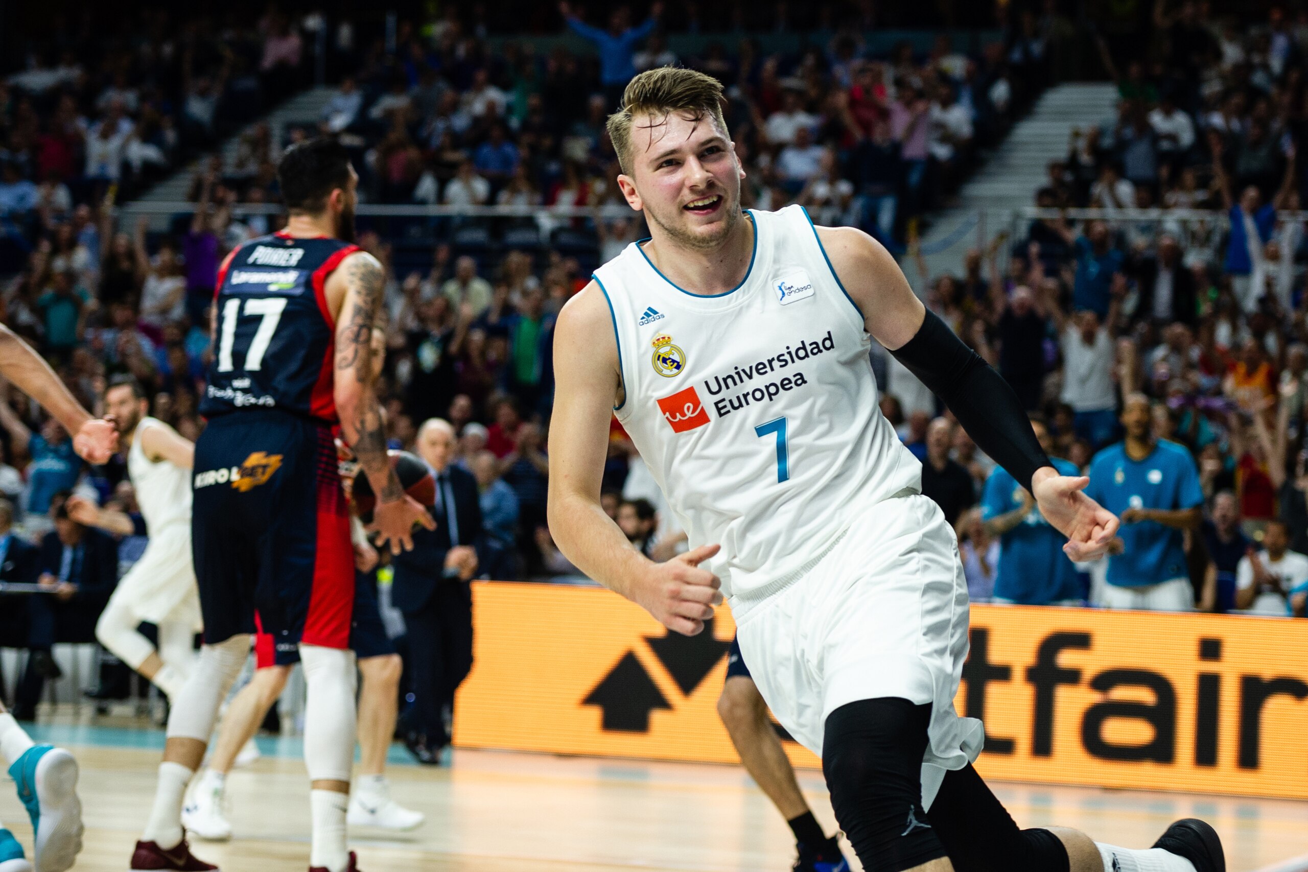 MADRID, SPAIN - JUNE 15: Luka Doncic, #7 guard of Real Madrid during the Liga Endesa game between Real Madrid and Kirolbet Baskonia at Wizink Center on June 15, 2018 in Madrid, Spain. (Photo by Sonia Canada/Getty Images) MADRID, SPAIN - JUNE 15: Luka Doncic, #7 guard of Real Madrid during the Liga Endesa game between Real Madrid and Kirolbet Baskonia at Wizink Center on June 15, 2018 in Madrid, Spain. (Photo by Sonia Canada/Getty Images)