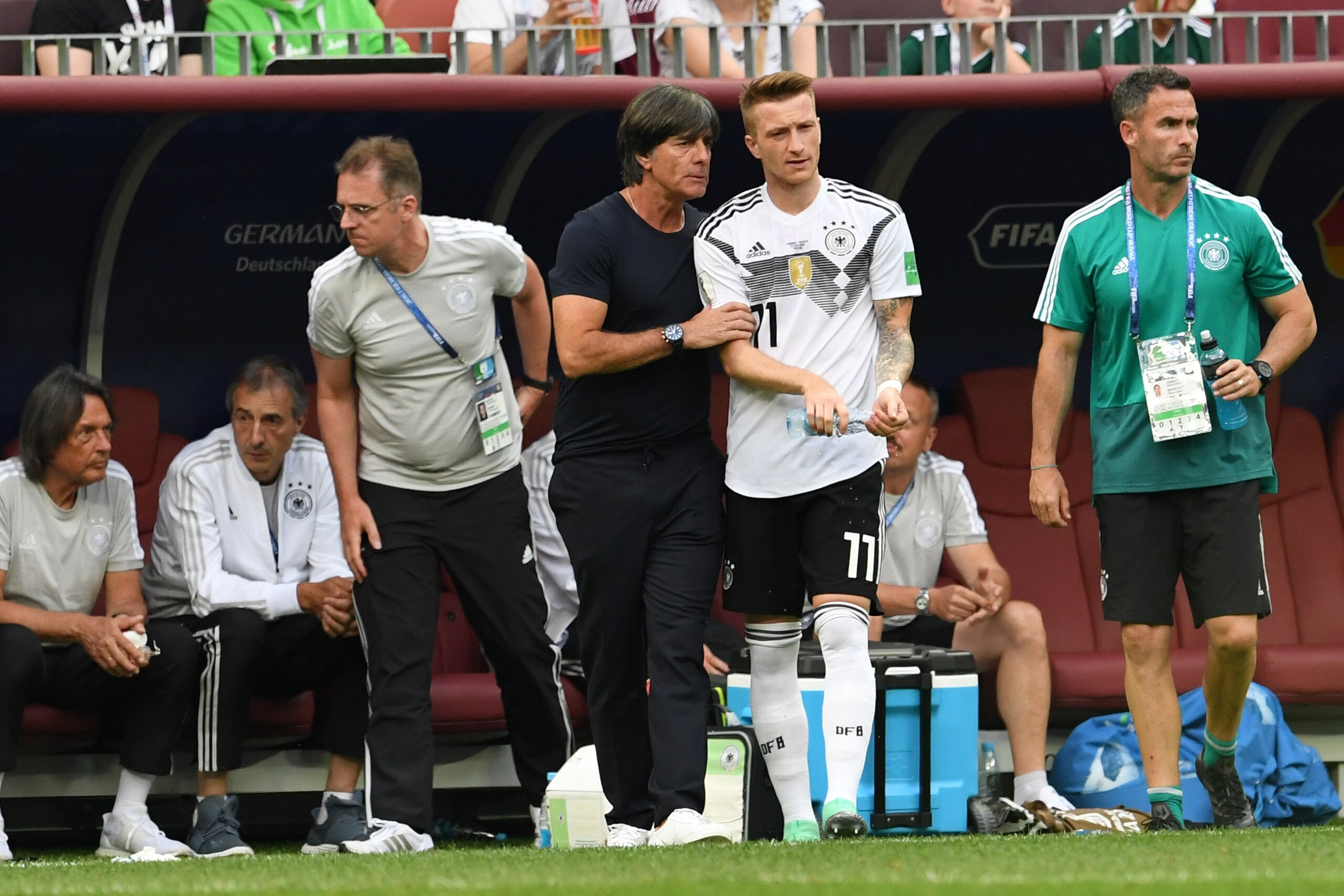 MOSCOW, RUSSIA - JUNE 17: Germany head coach Joachim Loew gives instruction to Marco Reus during the 2018 FIFA World Cup Russia group F match between Germany and Mexico at Luzhniki Stadium on June 17, 2018 in Moscow, Russia. (Photo by Etsuo Hara/Getty Ima MOSCOW, RUSSIA - JUNE 17: Germany head coach Joachim Loew gives instruction to Marco Reus during the 2018 FIFA World Cup Russia group F match between Germany and Mexico at Luzhniki Stadium on June 17, 2018 in Moscow, Russia. (Photo by Etsuo Hara/Getty Ima