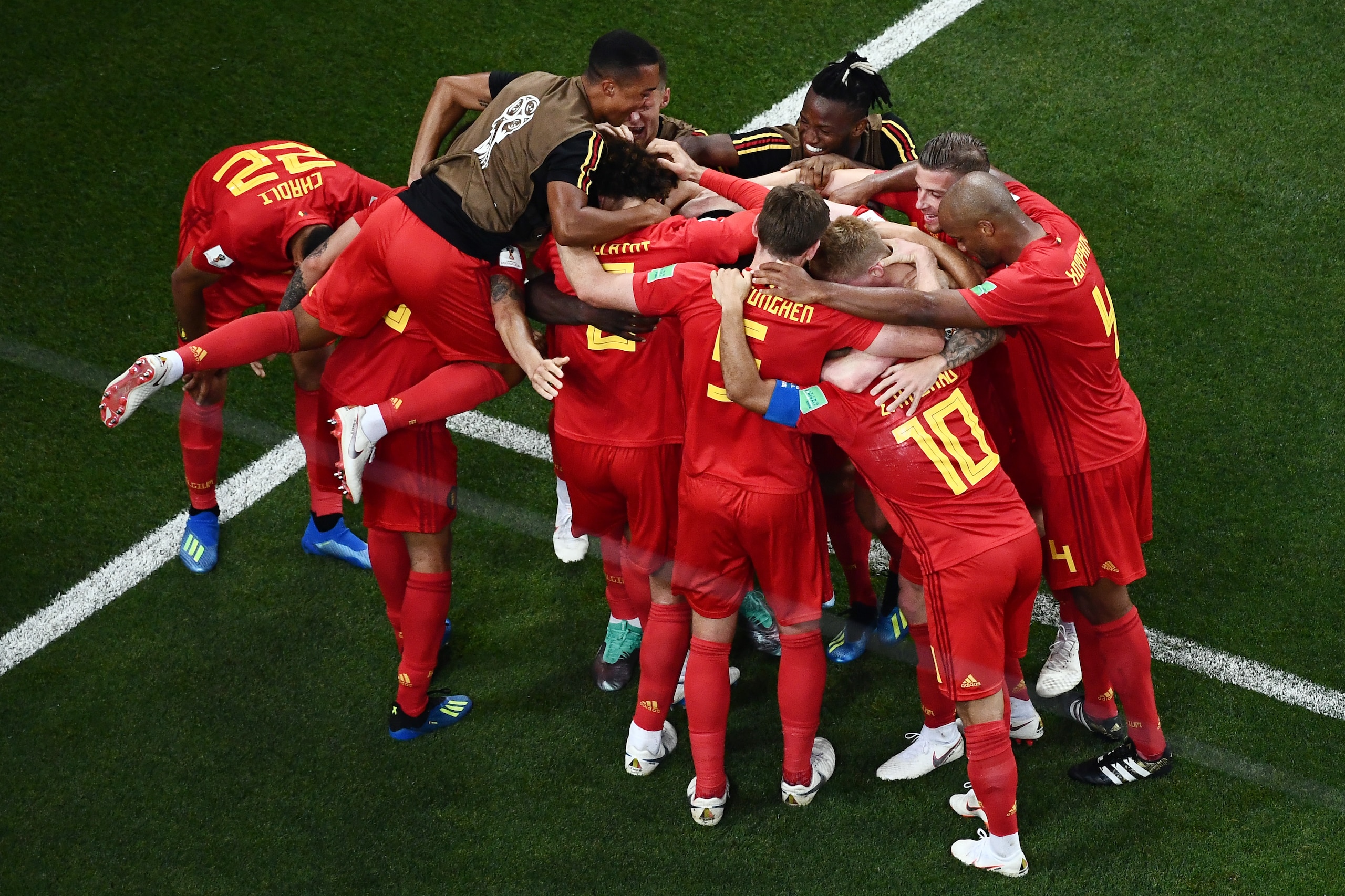 Belgium's players celebrate at the end of the Russia 2018 World Cup round of 16 football match between Belgium and Japan at the Rostov Arena in Rostov-On-Don on July 2, 2018. (Photo by Jewel SAMAD / AFP) / RESTRICTED TO EDITORIAL USE - NO MOBILE PUSH ALER