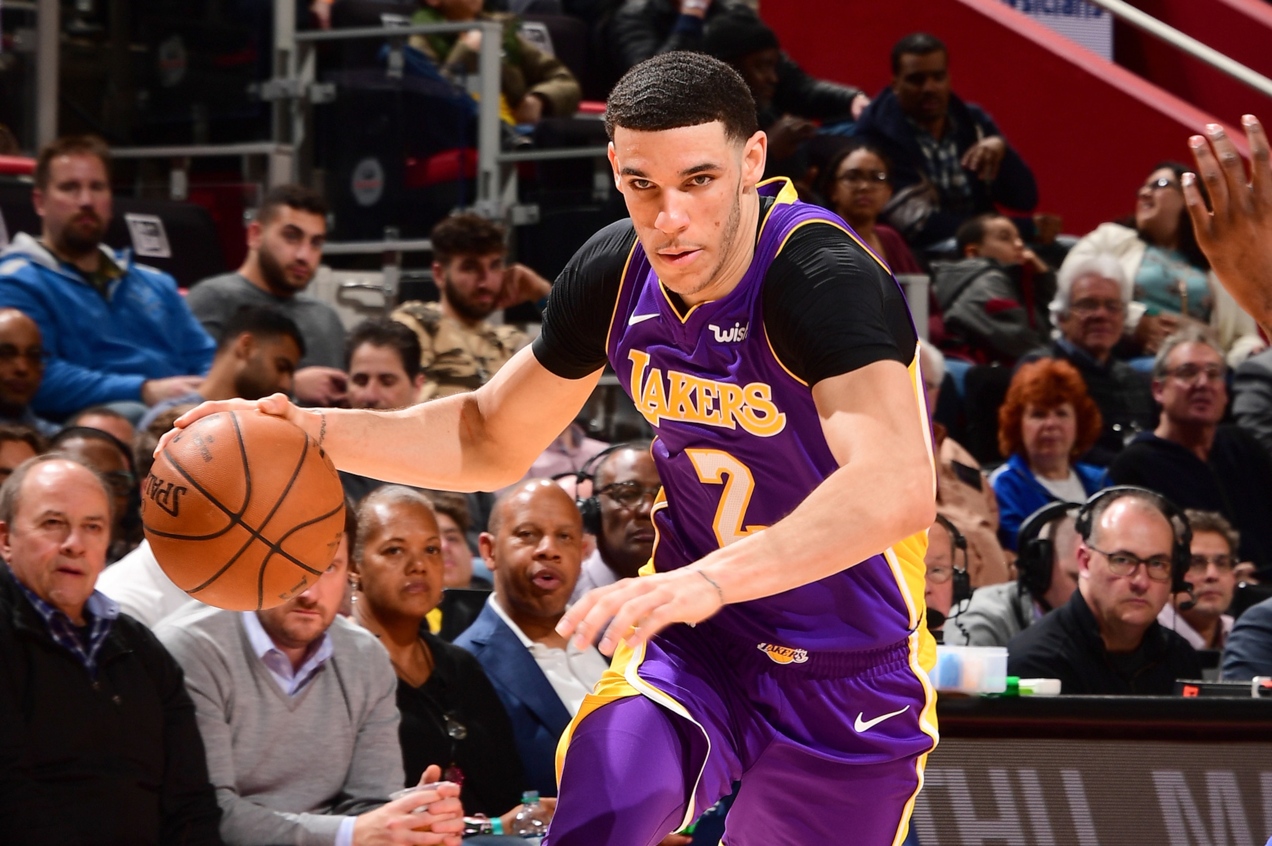 DETROIT, MI - MARCH 26: Lonzo Ball #2 of the Los Angeles Lakers handles the ball against the Detroit Pistons on March 26, 2018 at Little Caesars Arena in Detroit, Michigan. NOTE TO USER: User expressly acknowledges and agrees that, by downloading and/or u