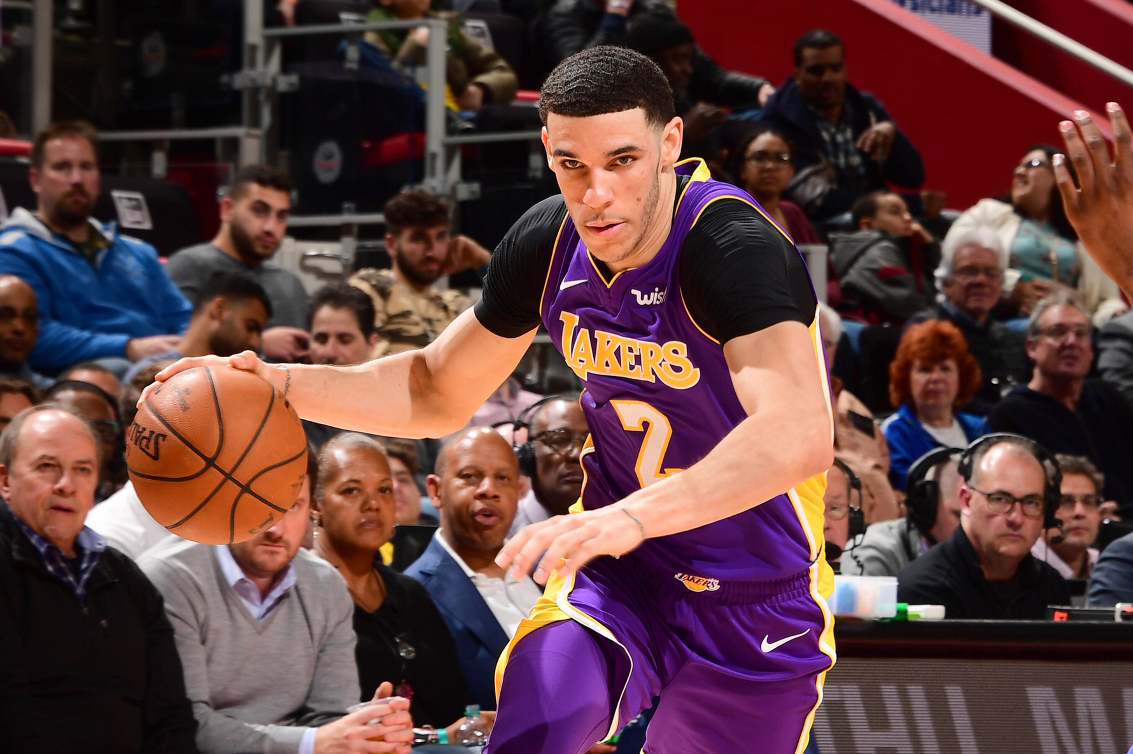 DETROIT, MI - MARCH 26: Lonzo Ball #2 of the Los Angeles Lakers handles the ball against the Detroit Pistons on March 26, 2018 at Little Caesars Arena in Detroit, Michigan. NOTE TO USER: User expressly acknowledges and agrees that, by downloading and/or u