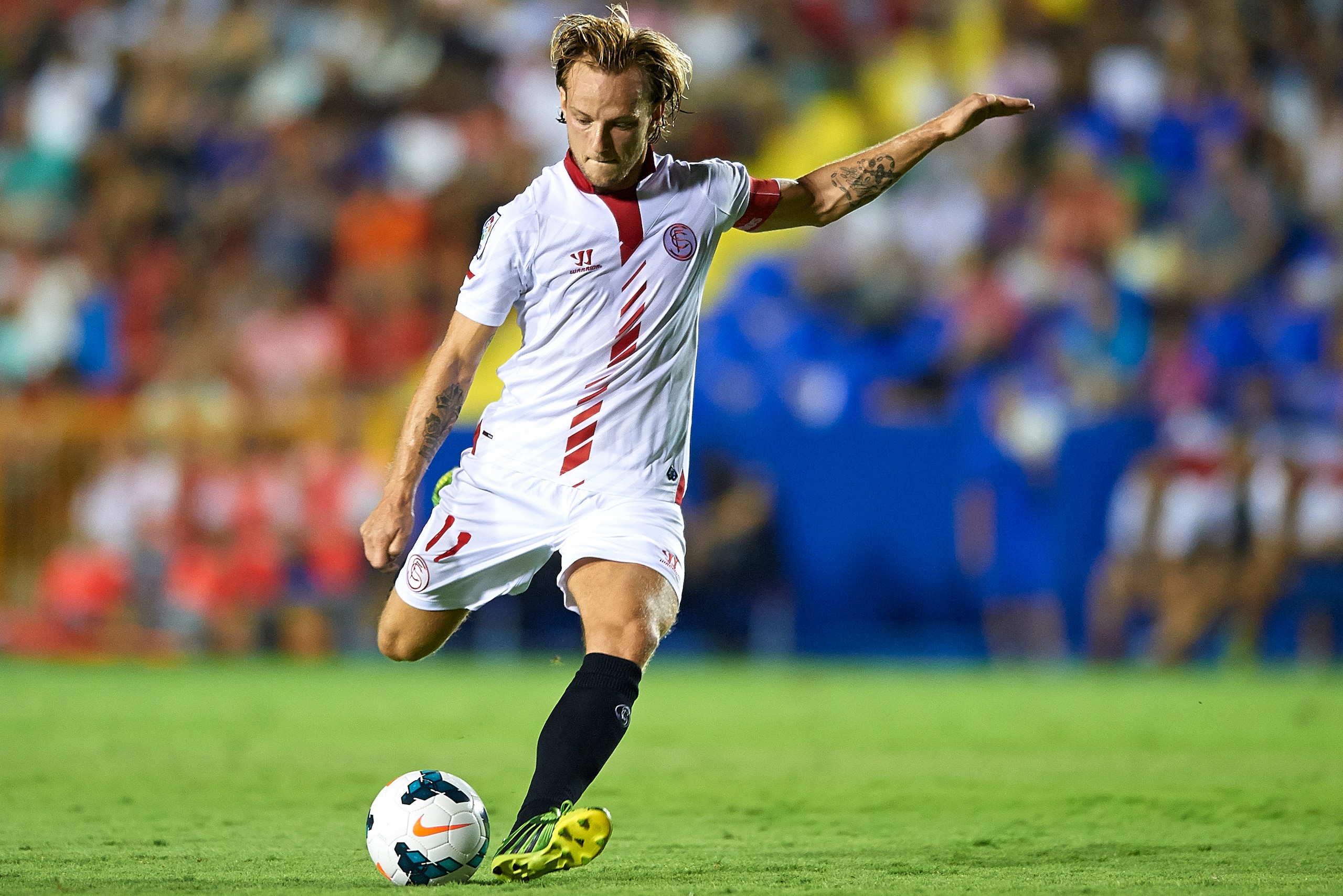 VALENCIA, SPAIN - AUGUST 25: Ivan Rakitic of Sevilla in action during the La Liga match between Levante UD and Sevilla FC at Ciutat de Valencia Stadium on August 25, 2013 in Valencia, Spain. (Photo by Manuel Queimadelos Alonso/Getty Images)