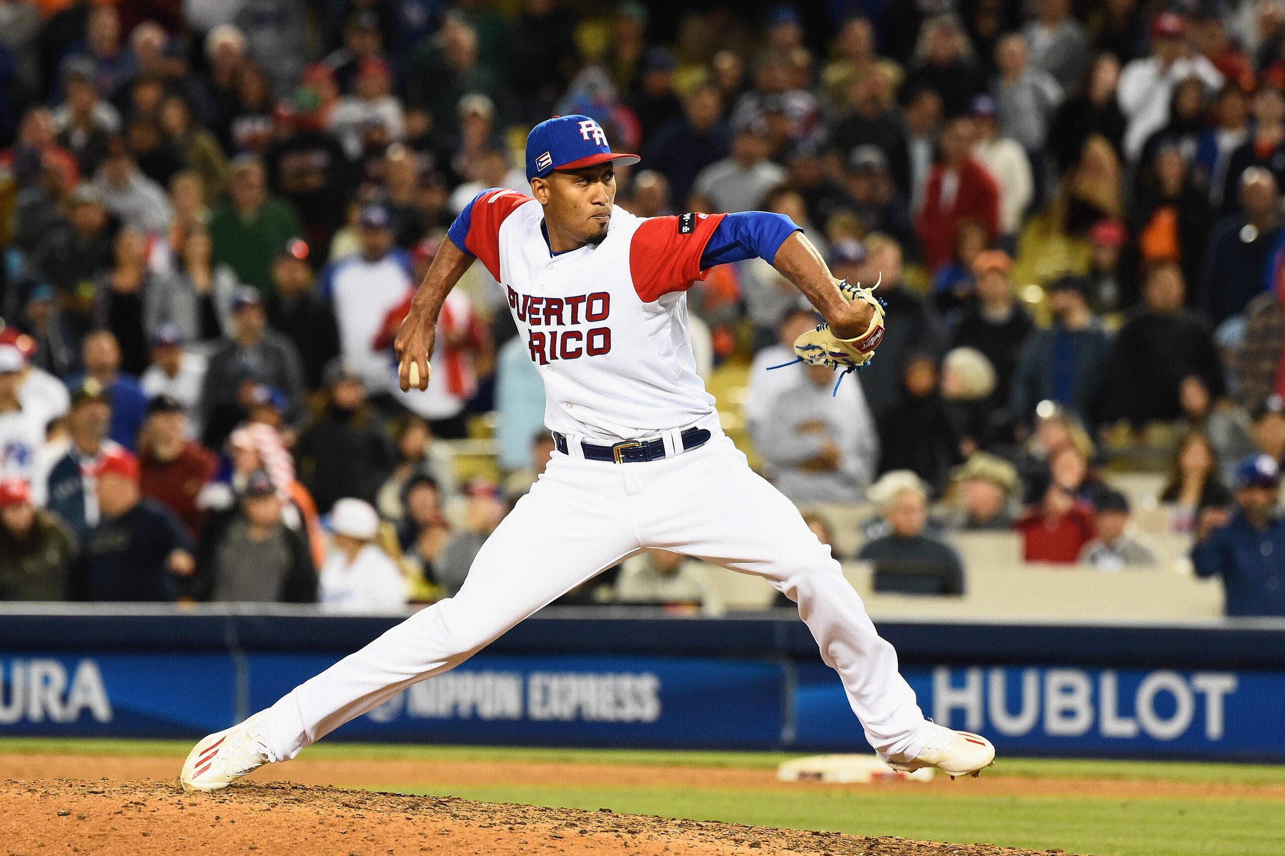LOS ANGELES, CA - MARCH 20: Pitcher Edwin Diaz #39 of the Puerto Rico pitches in the ninth inning against team Netherlands during Game 1 of the Championship Round of the 2017 World Baseball Classic at Dodger Stadium on March 20, 2017 in Los Angeles, Calif