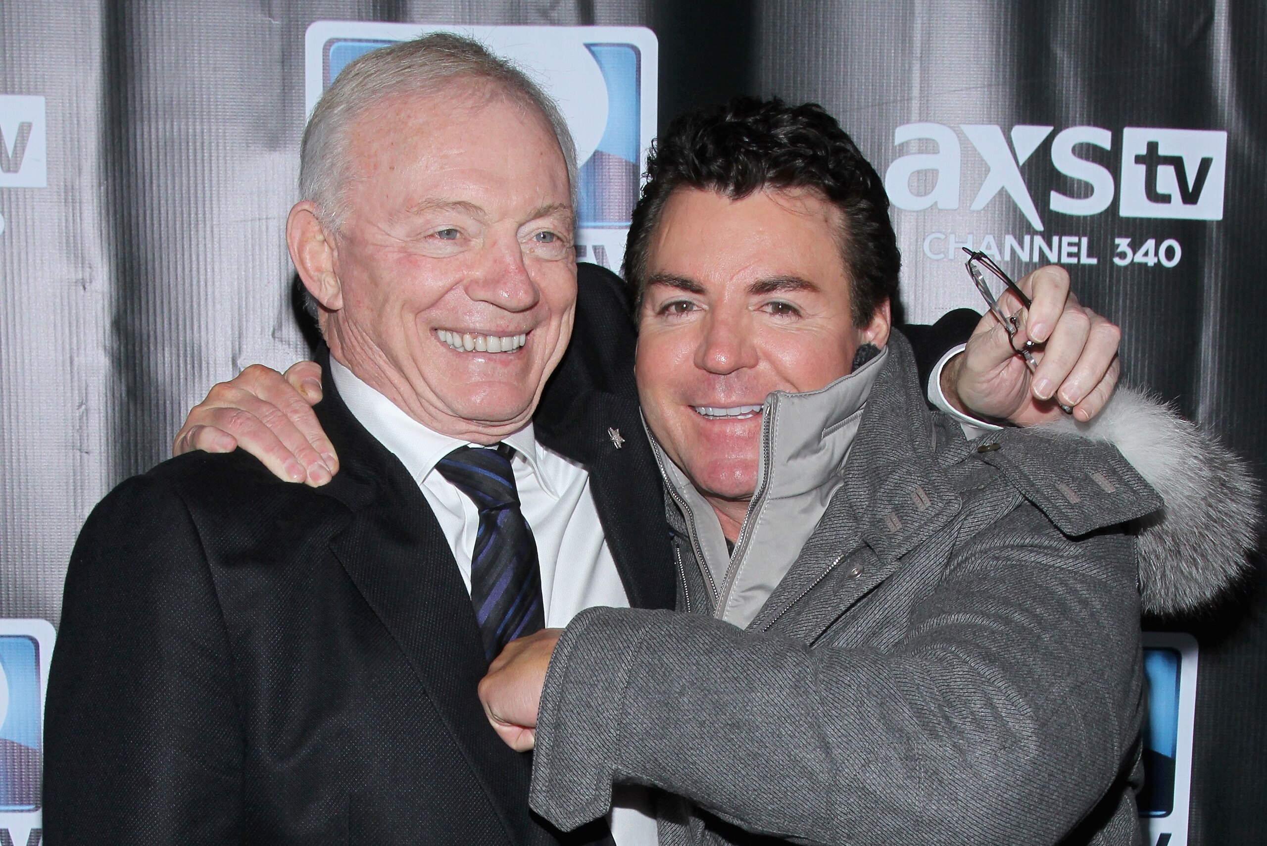 NEW YORK, NY - FEBRUARY 01: Dallas Cowboys owner Jerry Jones and John Schnatter attend the DirecTV Super Saturday Night at Pier 40 on February 1, 2014 in New York City. (Photo by Rob Kim/Getty Images for DirecTV) NEW YORK, NY - FEBRUARY 01: Dallas Cowboys owner Jerry Jones and John Schnatter attend the DirecTV Super Saturday Night at Pier 40 on February 1, 2014 in New York City. (Photo by Rob Kim/Getty Images for DirecTV)