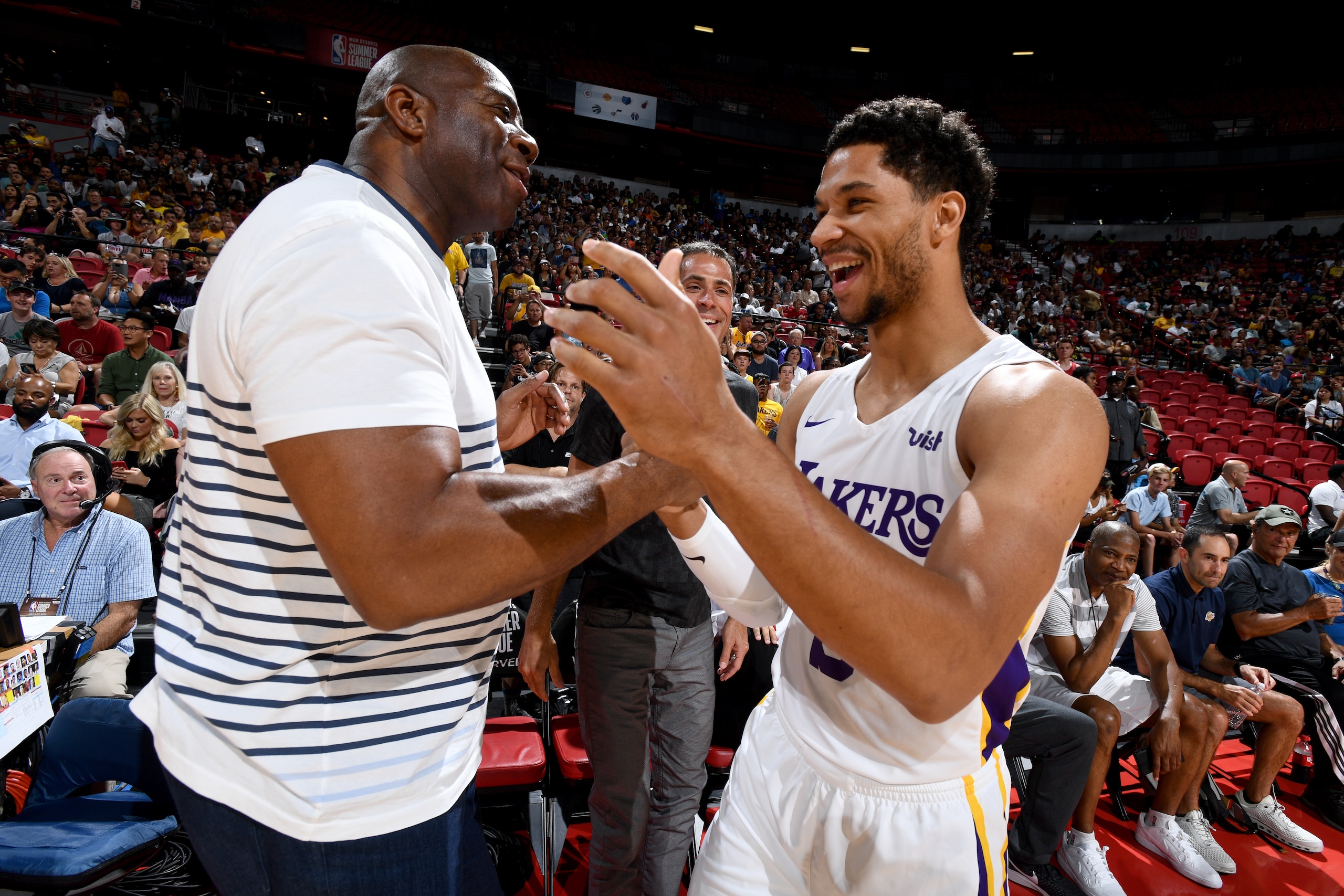 LAS VEAGS, NV - JULY 17: Josh Hart #5 and Magic Johnson President of Basketball Operations of the Los Angeles Lakers talk before the game against the Portland Trail Blazers during the 2018 Las Vegas Summer League on July 17, 2018 at the Thomas & Mack Cent