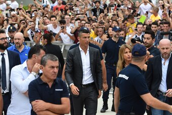 Portuguese footballer Cristiano Ronaldo arrives on July 16, 2018 at the Juventus medical centre at the Alliance stadium in Turin. Cristiano Ronaldo arrived in Turin ahead of his official unveiling as Juventus' superstar summer signing on July 17. - A Turi