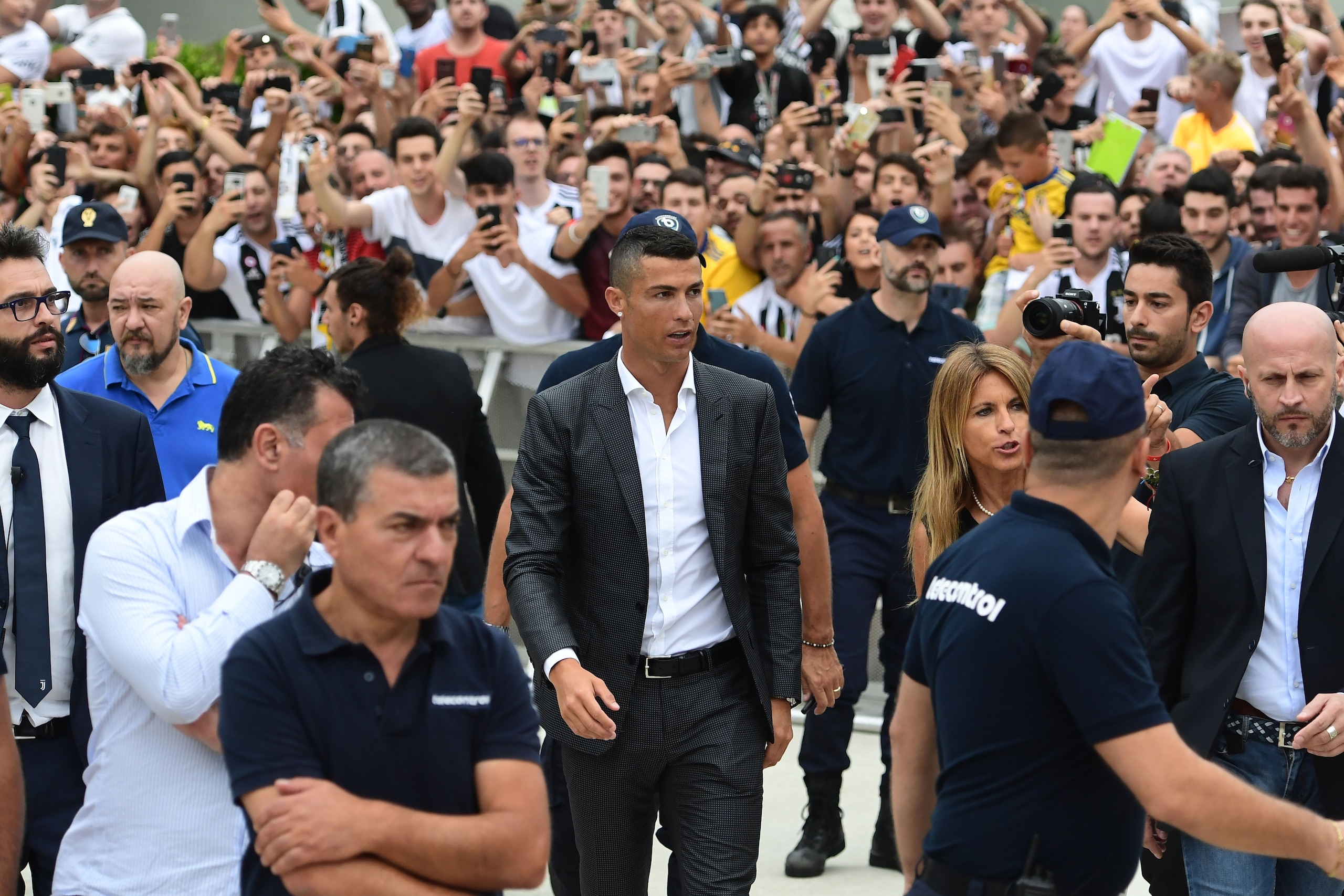 Portuguese footballer Cristiano Ronaldo arrives on July 16, 2018 at the Juventus medical centre at the Alliance stadium in Turin. Cristiano Ronaldo arrived in Turin ahead of his official unveiling as Juventus' superstar summer signing on July 17. - A Turi Portuguese footballer Cristiano Ronaldo arrives on July 16, 2018 at the Juventus medical centre at the Alliance stadium in Turin. Cristiano Ronaldo arrived in Turin ahead of his official unveiling as Juventus' superstar summer signing on July 17. - A Turi
