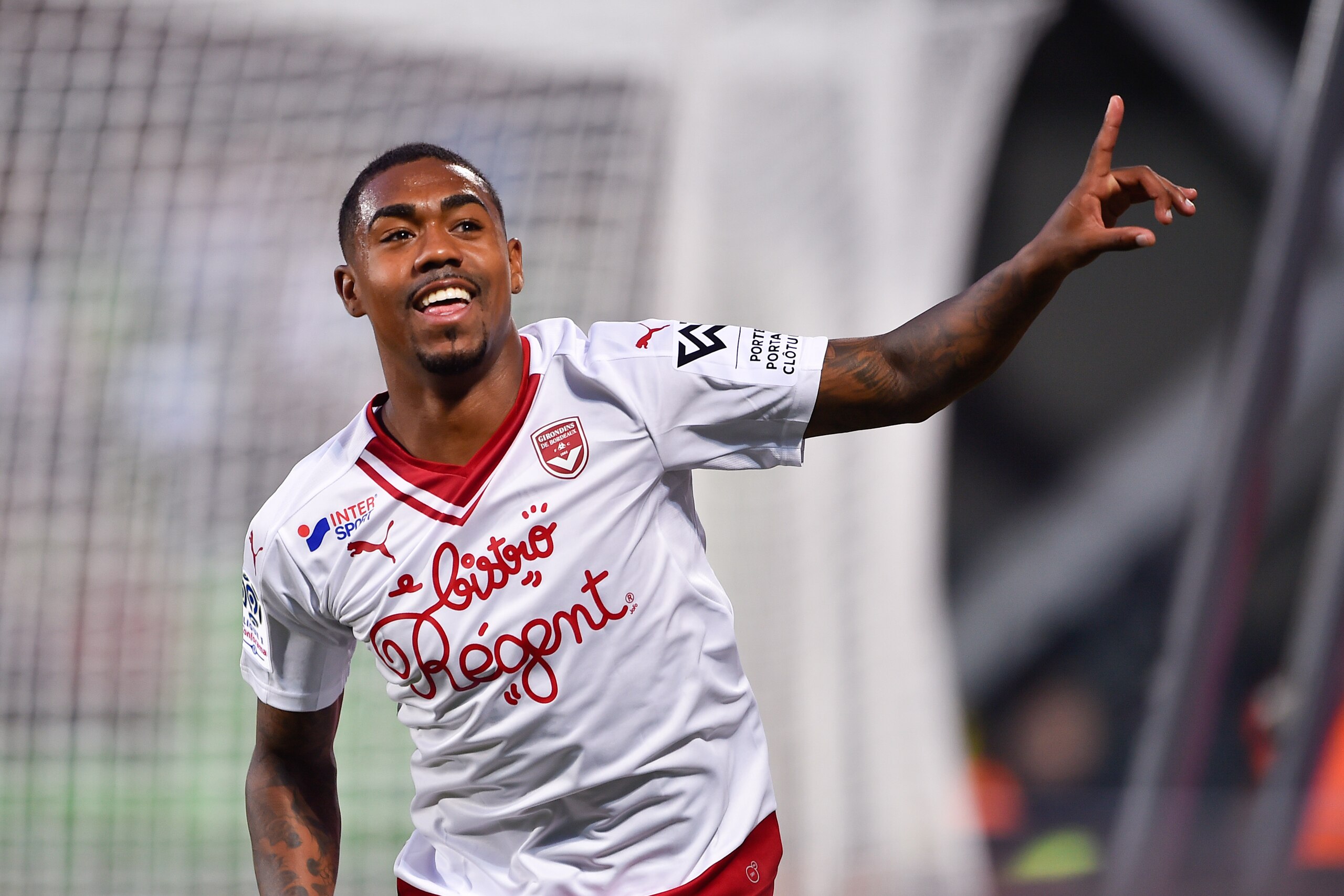 Bordeaux's Brazilian forward Malcom celebrates after scoring against Metz during the French L1 football match between Metz (FCM) and Bordeaux (FCGB) on May 19, 2018 at Saint Symphorien stadium in Longeville-Les-Metz, eastern France. (Photo by JEAN-CHRISTO Bordeaux's Brazilian forward Malcom celebrates after scoring against Metz during the French L1 football match between Metz (FCM) and Bordeaux (FCGB) on May 19, 2018 at Saint Symphorien stadium in Longeville-Les-Metz, eastern France. (Photo by JEAN-CHRISTO
