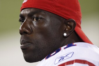 CANTON, OH - AUGUST 9: Terrell Owens #81 of the Buffalo Billls looks on against the Tennessee Titans during the Pro Football Hall of Fame Game at Fawcett Stadium on August 9, 2009 in Canton, Ohio. (Photo by Joe Robbins/Getty Images)