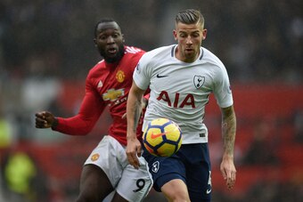 Manchester United's Belgian striker Romelu Lukaku (L) vies with Tottenham Hotspur's Belgian defender Toby Alderweireld during the English Premier League football match between Manchester United and Tottenham Hotspur at Old Trafford in Manchester, north we
