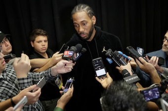 Understanding Kawhi Leonard's level of contentment in Toronto will require listening carefully to the few words he says and taking notice of how he responds to the organization.