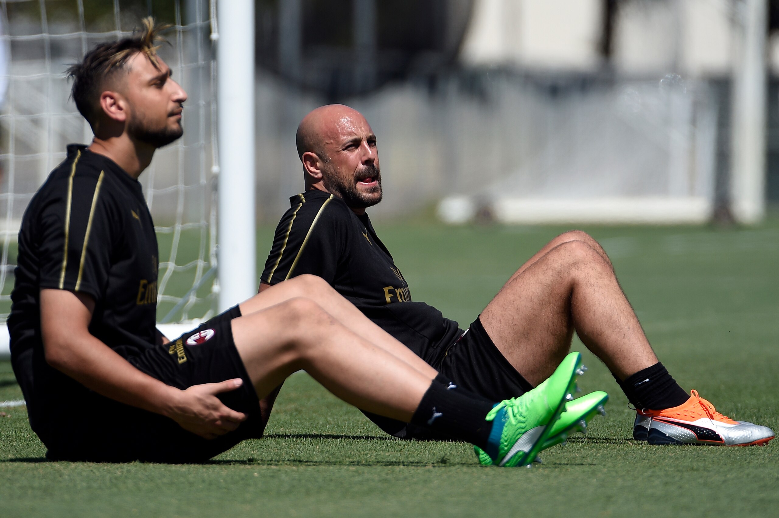 CARSON, CA - JULY 23:  Goalkeepers Pepe Reina (L) and Gianluigi Donnarummaof AC Milan during a pre-season training session StubHub Center on July 23, 2018 in Carson, California. (Photo by Kevork Djansezian/Getty Images)