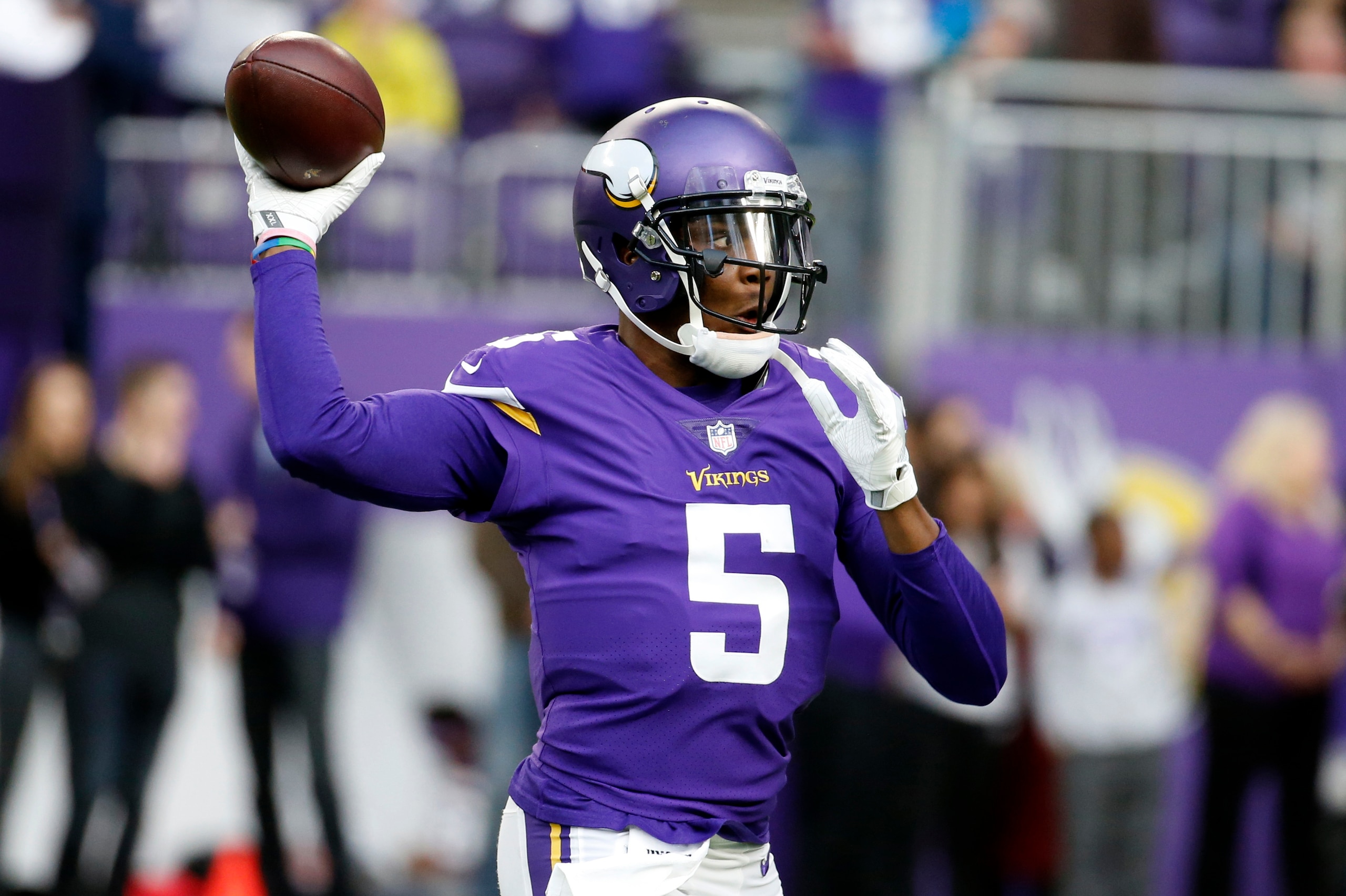 Bridgewater back on the field with the Vikings late last season to prove his health