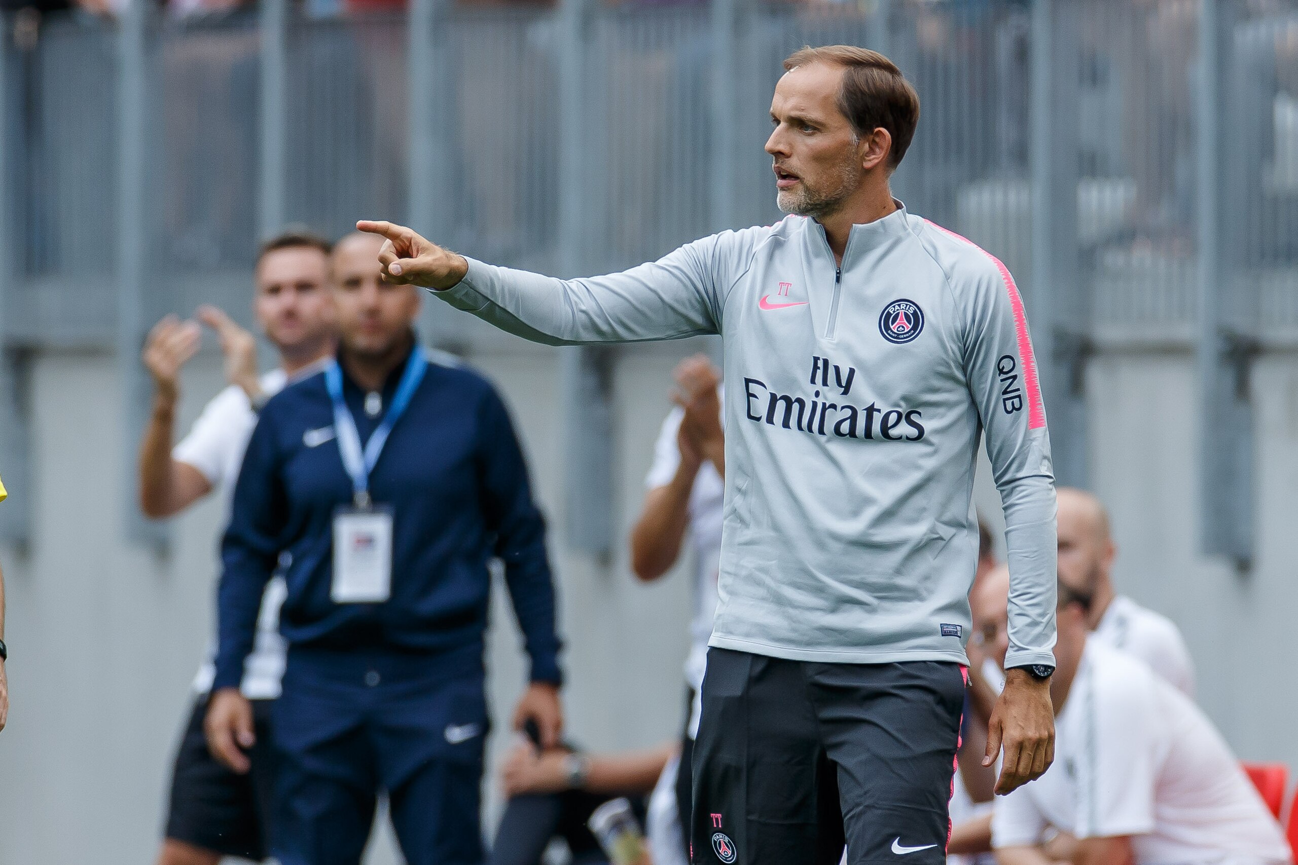 KLAGENFURT, AUSTRIA - JULY 21: coach Thomas Tuchel of Paris St. Germain gestures during the Friendly match between Bayern Muenchen and Paris St. Germain at Woerthersee Stadion on July 21, 2018 in Klagenfurt, Austria. (Photo by TF-Images/Getty Images)
