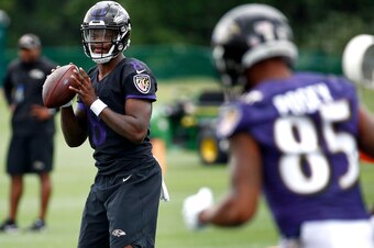 Lamar Jackson working out at Ravens camp.