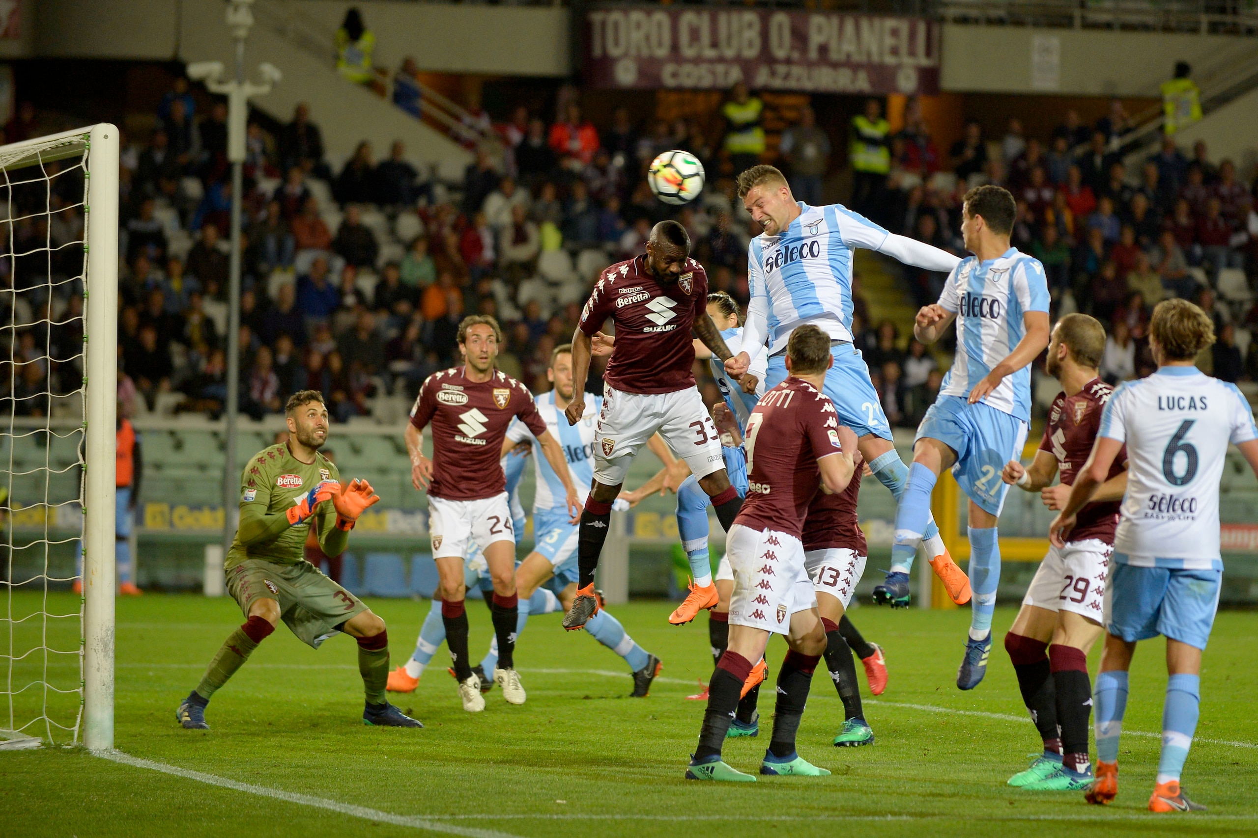 TURIN, TORINO - APRIL 29:  Sergej Milinkovic Savic of SS Lazio scores a opening goal during the serie A match between Torino FC and SS Lazio at Stadio Olimpico di Torino on April 29, 2018 in Turin, Italy.  (Photo by Marco Rosi/Getty Images)
