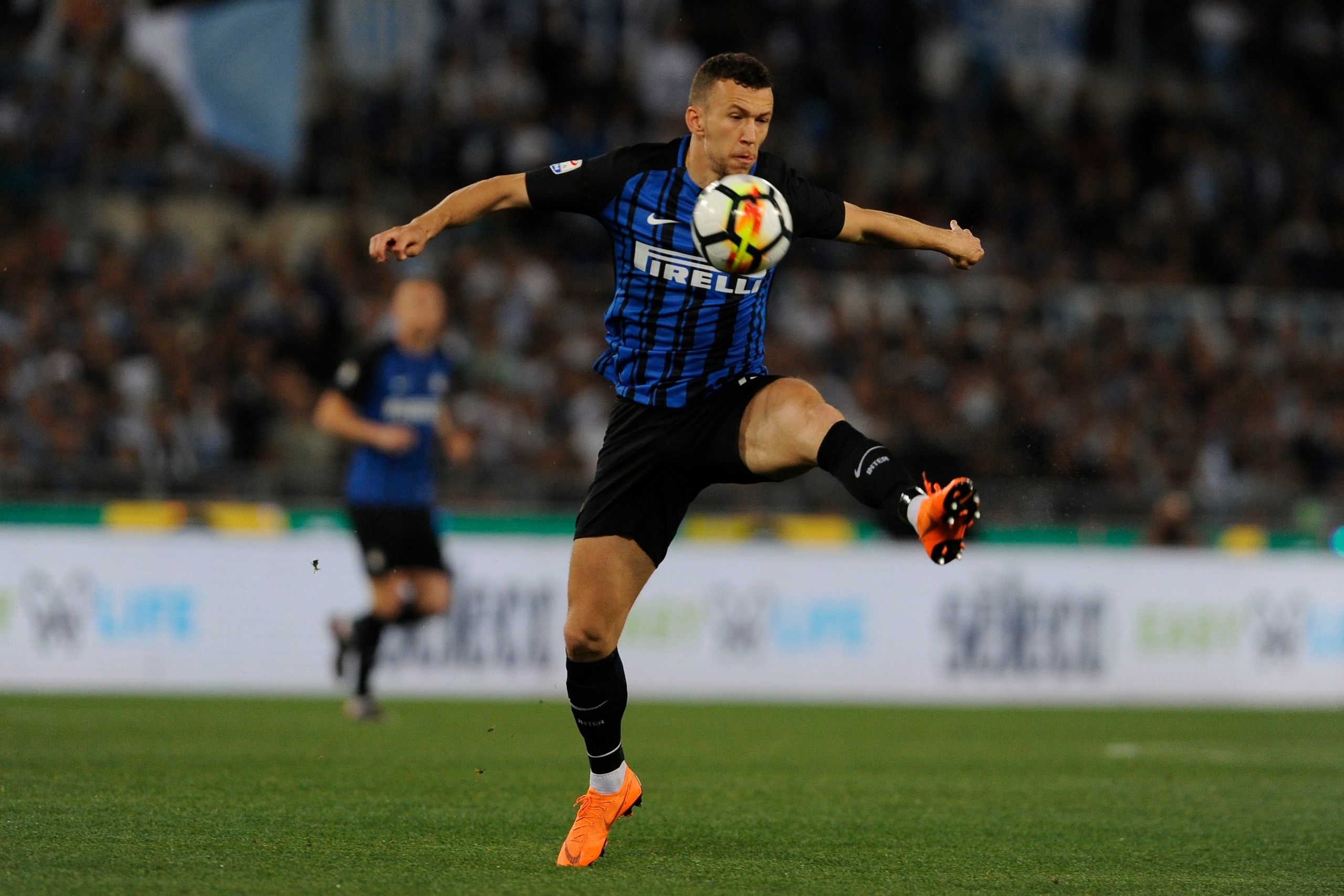 ROME, ITALY - MAY 20:  Ivan Perisic of FC Internazionale in action during the serie A match between SS Lazio and FC Internazionale at Stadio Olimpico on May 20, 2018 in Rome, Italy.  (Photo by Marco Rosi/Getty Images)