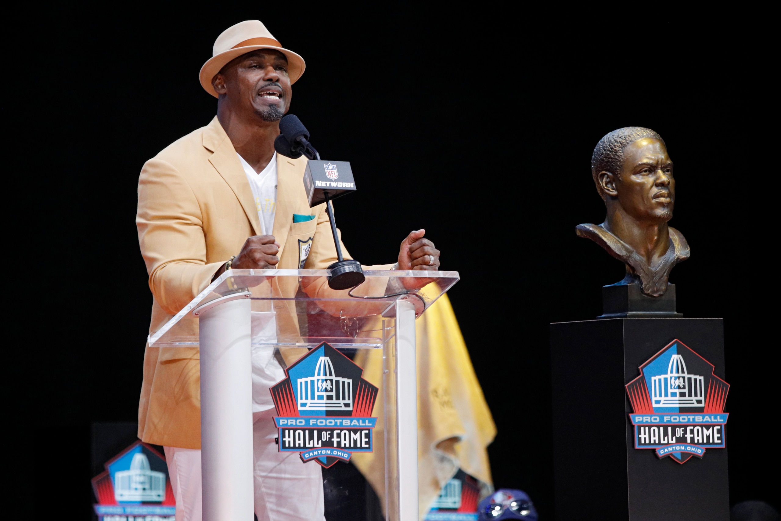 CANTON, OH - AUGUST 04: Brian Dawkins speaks during the 2018 NFL Hall of Fame Enshrinement Ceremony at Tom Benson Hall of Fame Stadium on August 4, 2018 in Canton, Ohio. (Photo by Joe Robbins/Getty Images) CANTON, OH - AUGUST 04: Brian Dawkins speaks during the 2018 NFL Hall of Fame Enshrinement Ceremony at Tom Benson Hall of Fame Stadium on August 4, 2018 in Canton, Ohio. (Photo by Joe Robbins/Getty Images)