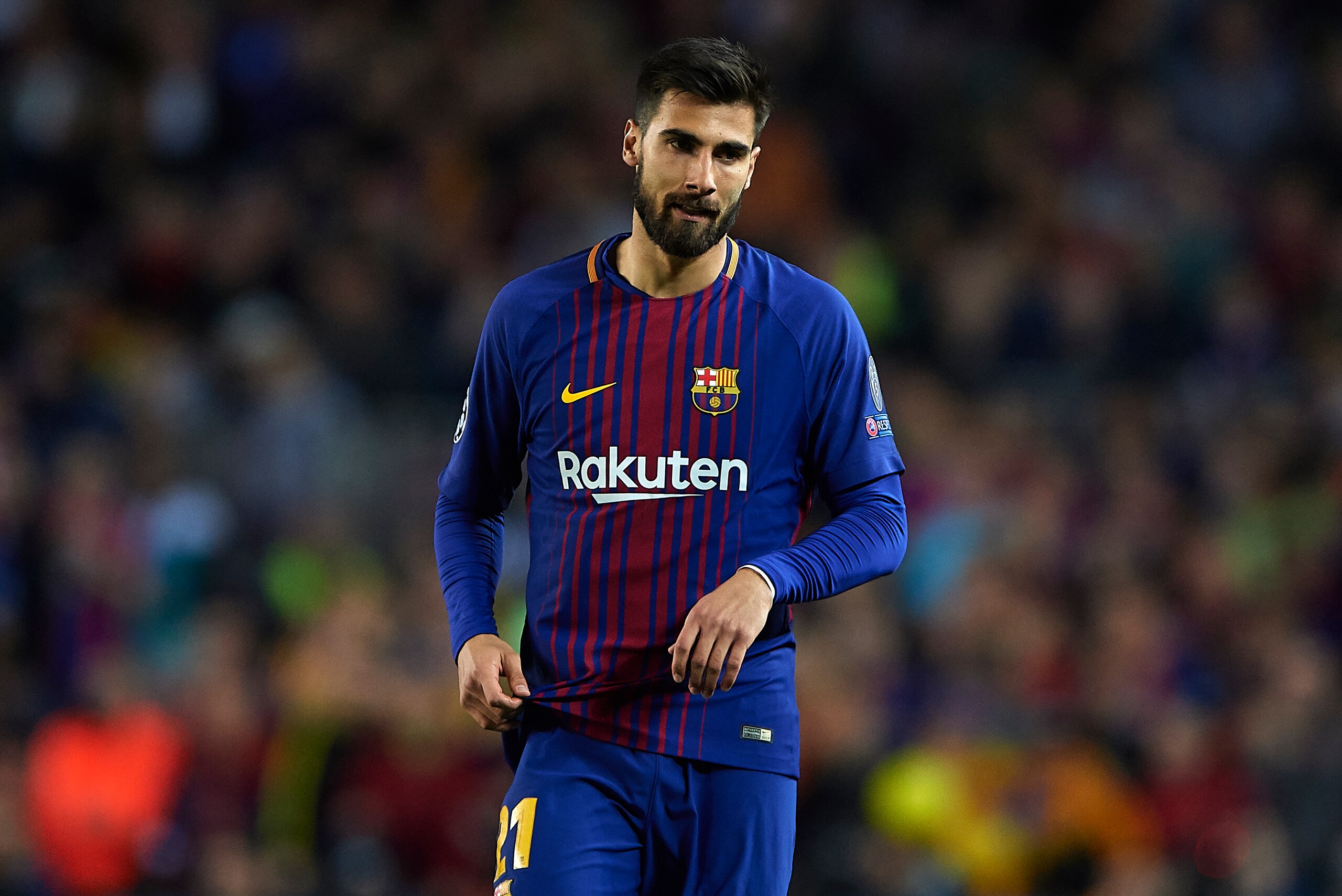 BARCELONA, SPAIN - APRIL 04:  Andre Gomes of Barcelona looks on during the UEFA Champions League Quarter Final Leg One match between FC Barcelona and AS Roma at Camp Nou on April 4, 2018 in Barcelona, Spain.  (Photo by Quality Sport Images/Getty Images)