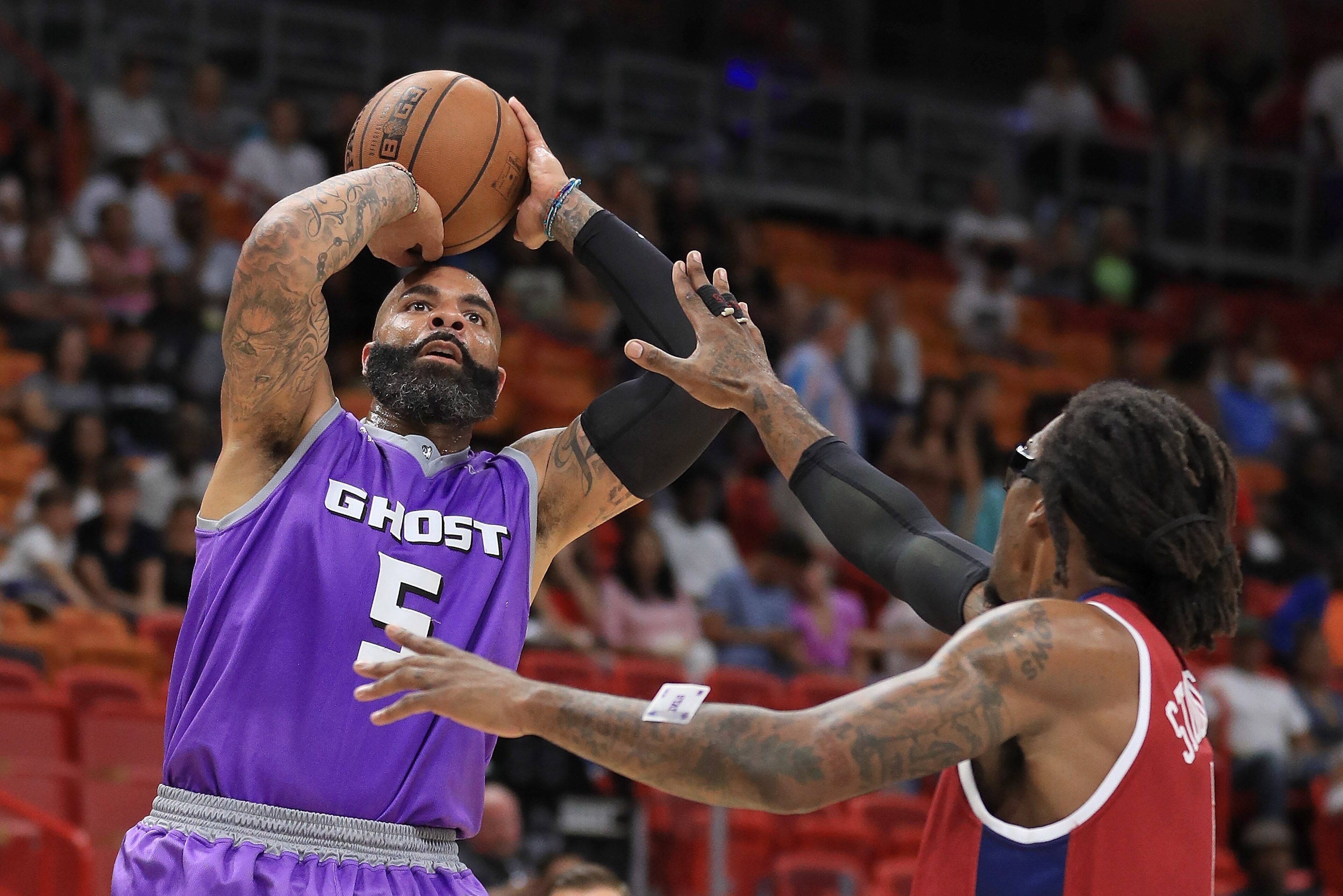 MIAMI, FL - JULY 20: Carlos Boozer #5 of Ghost Ballers shoots as Amar'e Stoudemire #1 of Tri State defends during a game during Big 3-Week Five at American Airlines Arena on July 20, 2018 in Miami, Florida. (Photo by Mike Ehrmann/Big 3/Getty Images) MIAMI, FL - JULY 20: Carlos Boozer #5 of Ghost Ballers shoots as Amar'e Stoudemire #1 of Tri State defends during a game during Big 3-Week Five at American Airlines Arena on July 20, 2018 in Miami, Florida. (Photo by Mike Ehrmann/Big 3/Getty Images)