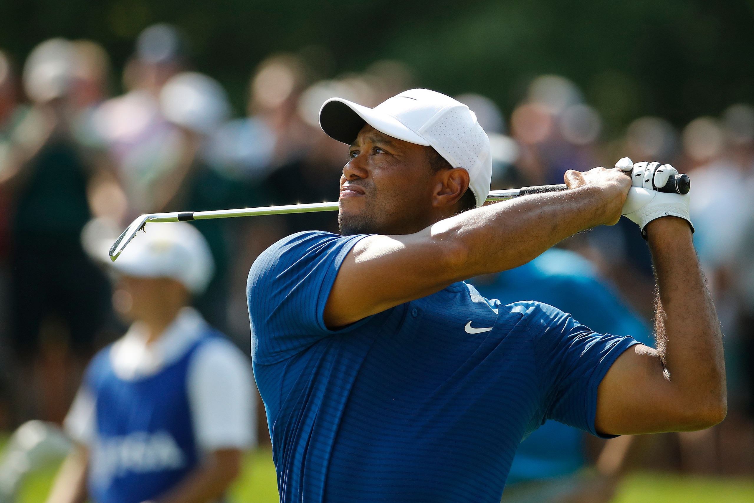 Tiger Woods has back-to-back rounds of 66 in the PGA Championship.